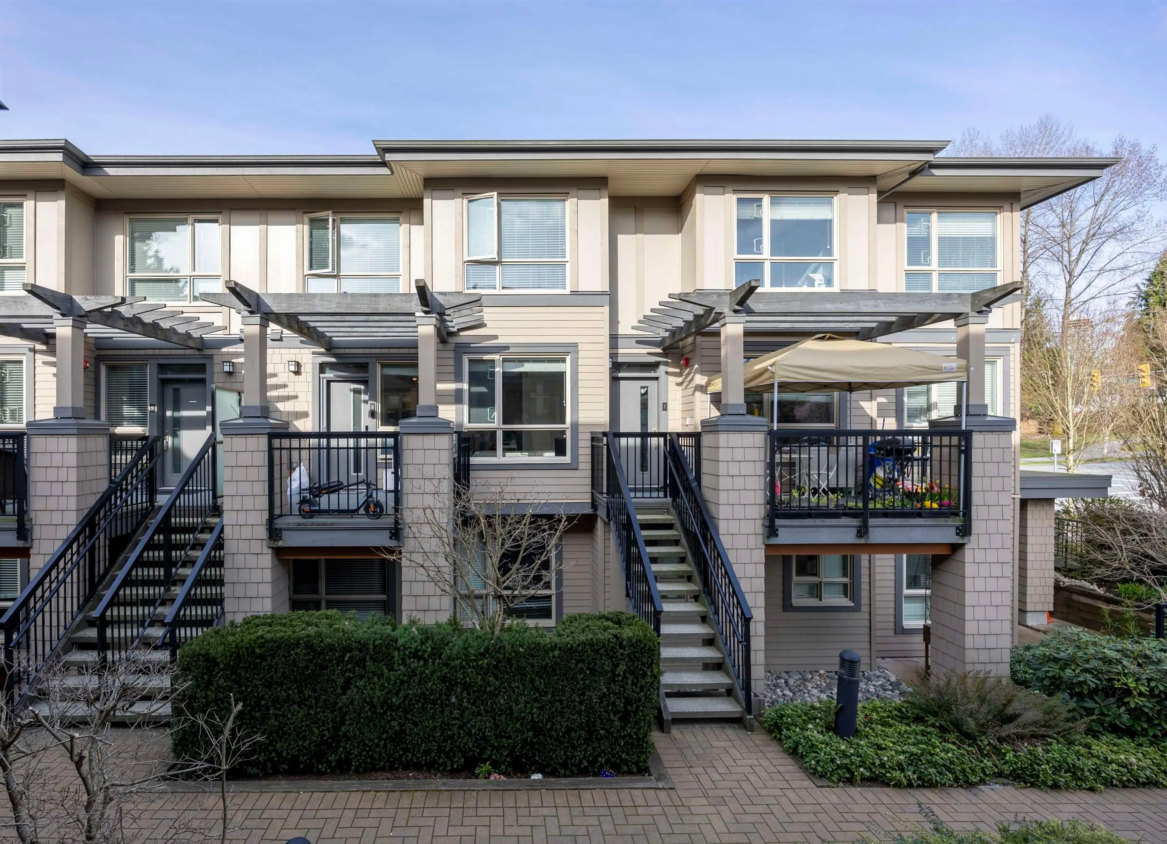 Property at #8 3201 NOEL DRIVE, Burnaby, BC