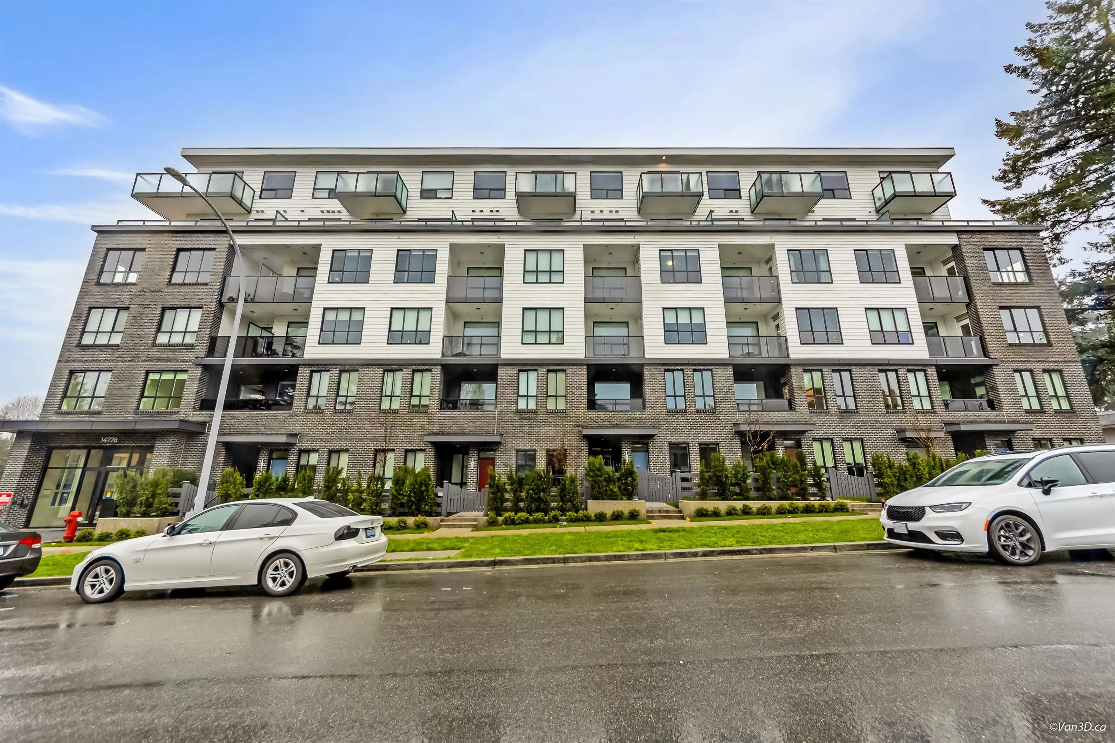 Property at #204 14778 106 AVENUE, Surrey, BC