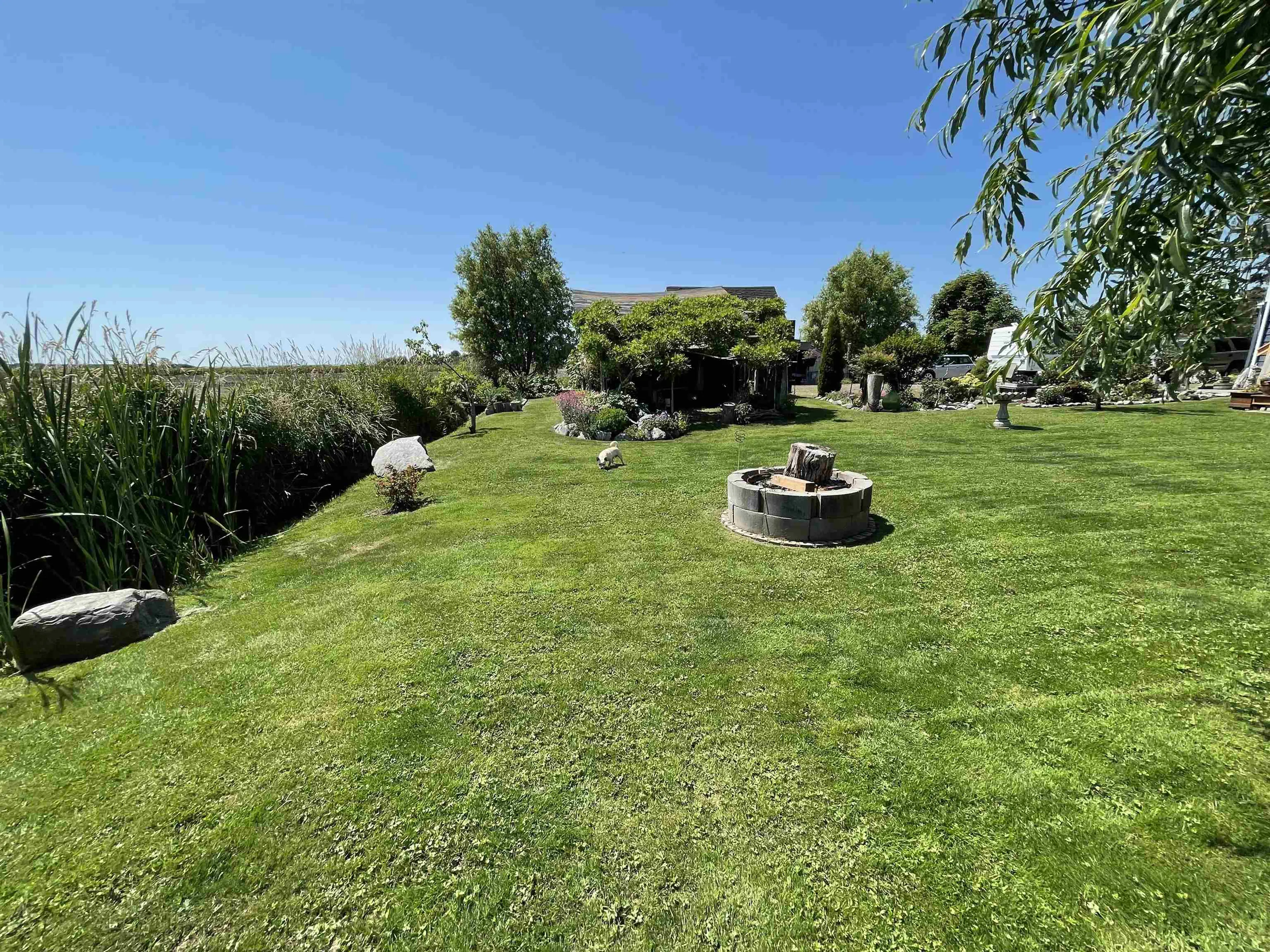 Property at 8640 LADNER TRUNK ROAD, Delta, BC