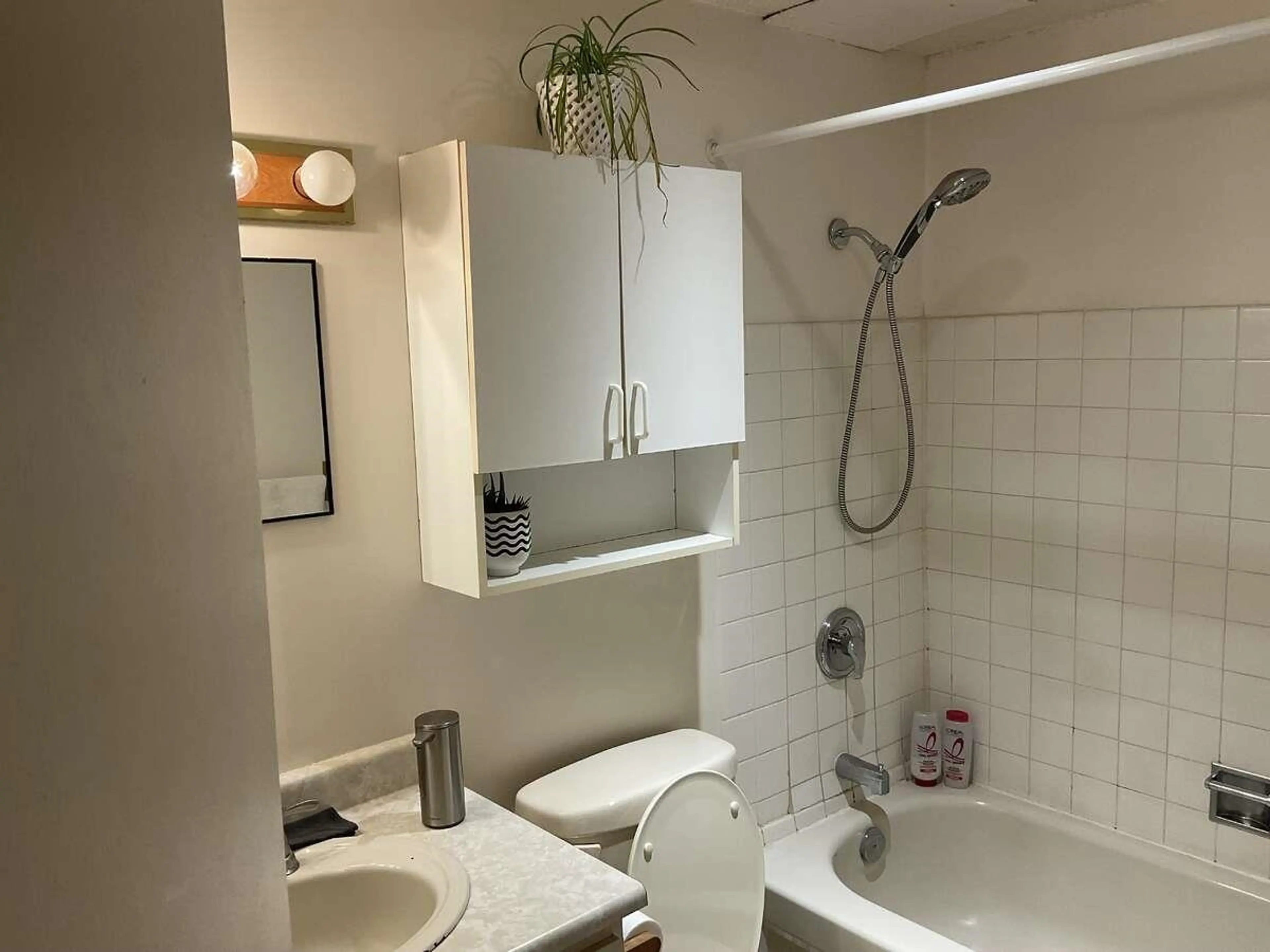 Property at #203 211 W 3RD STREET, North Vancouver, BC