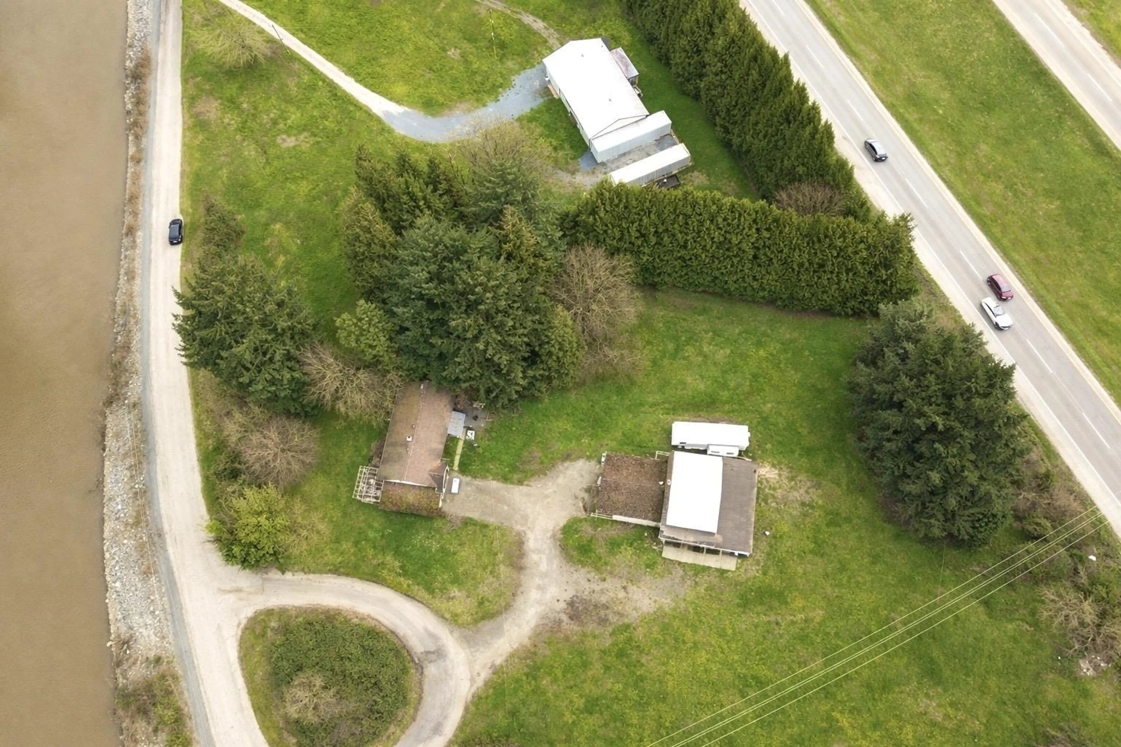 Property at 37795 NORTH PARALLEL ROAD, Abbotsford, BC