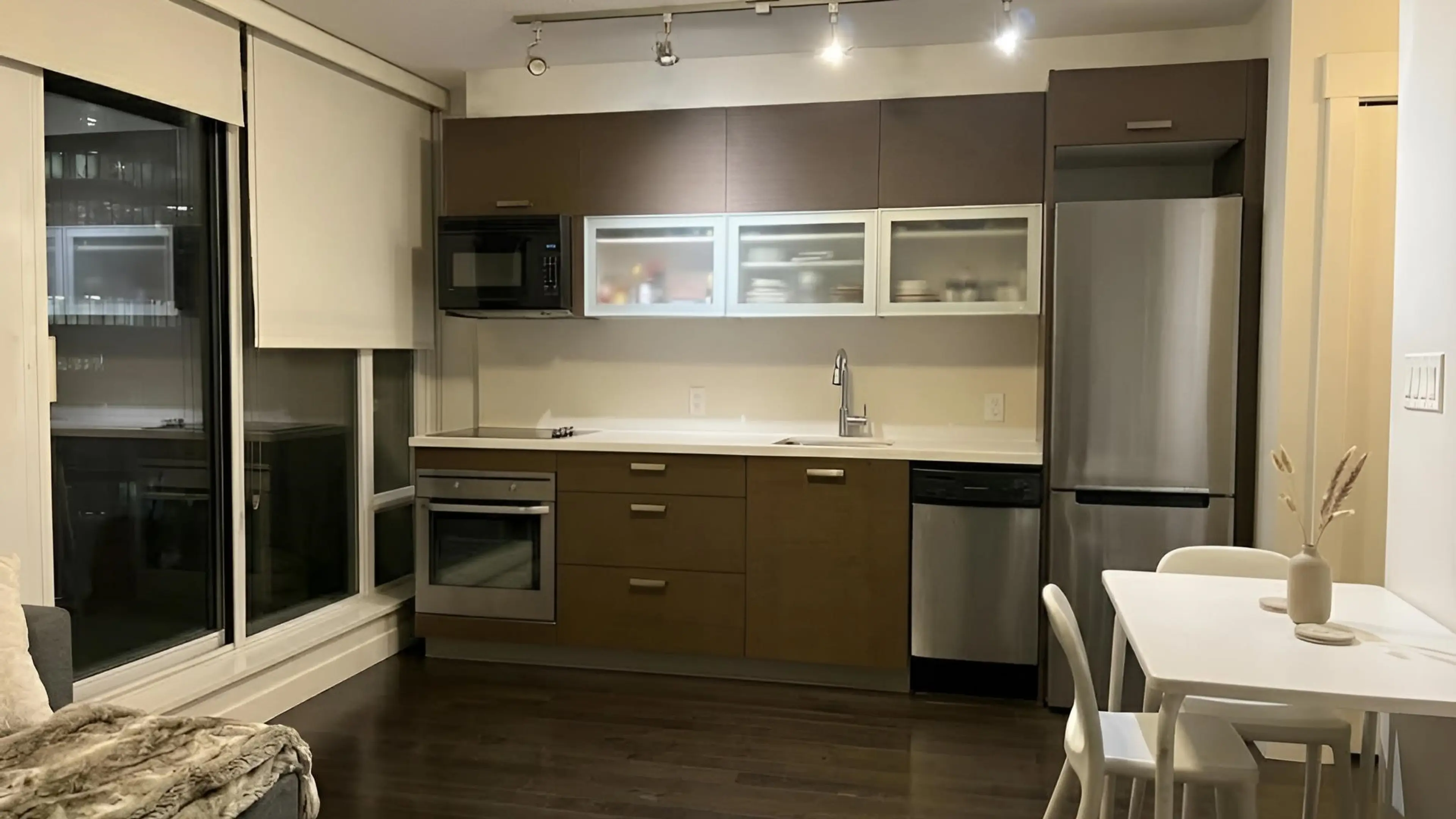 Property at #909 10777 UNIVERSITY DRIVE, Surrey, BC