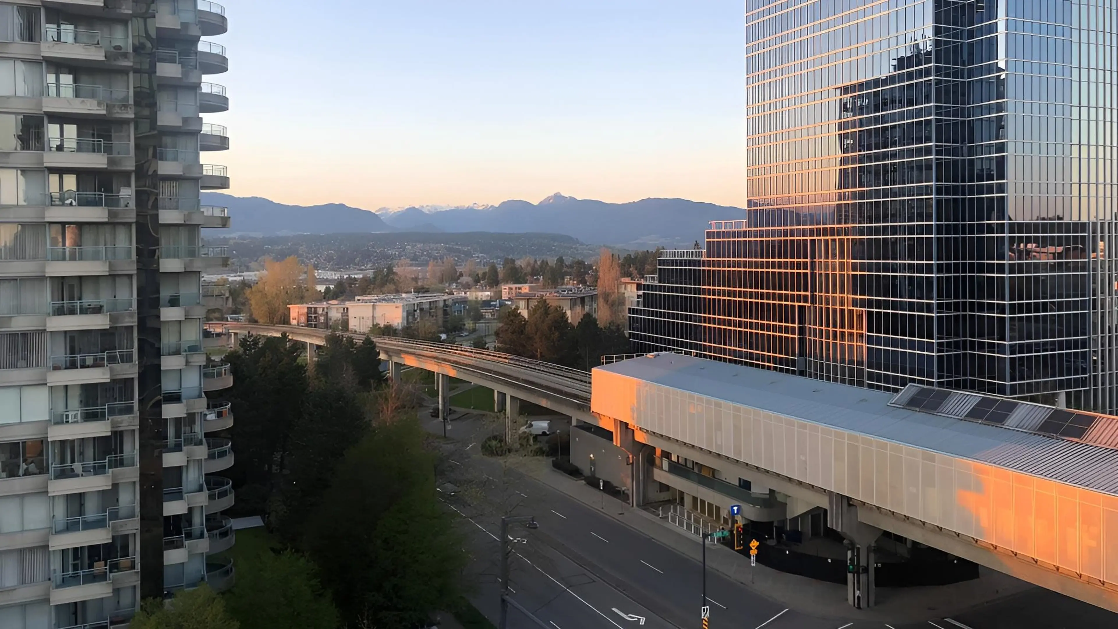 Property at #909 10777 UNIVERSITY DRIVE, Surrey, BC