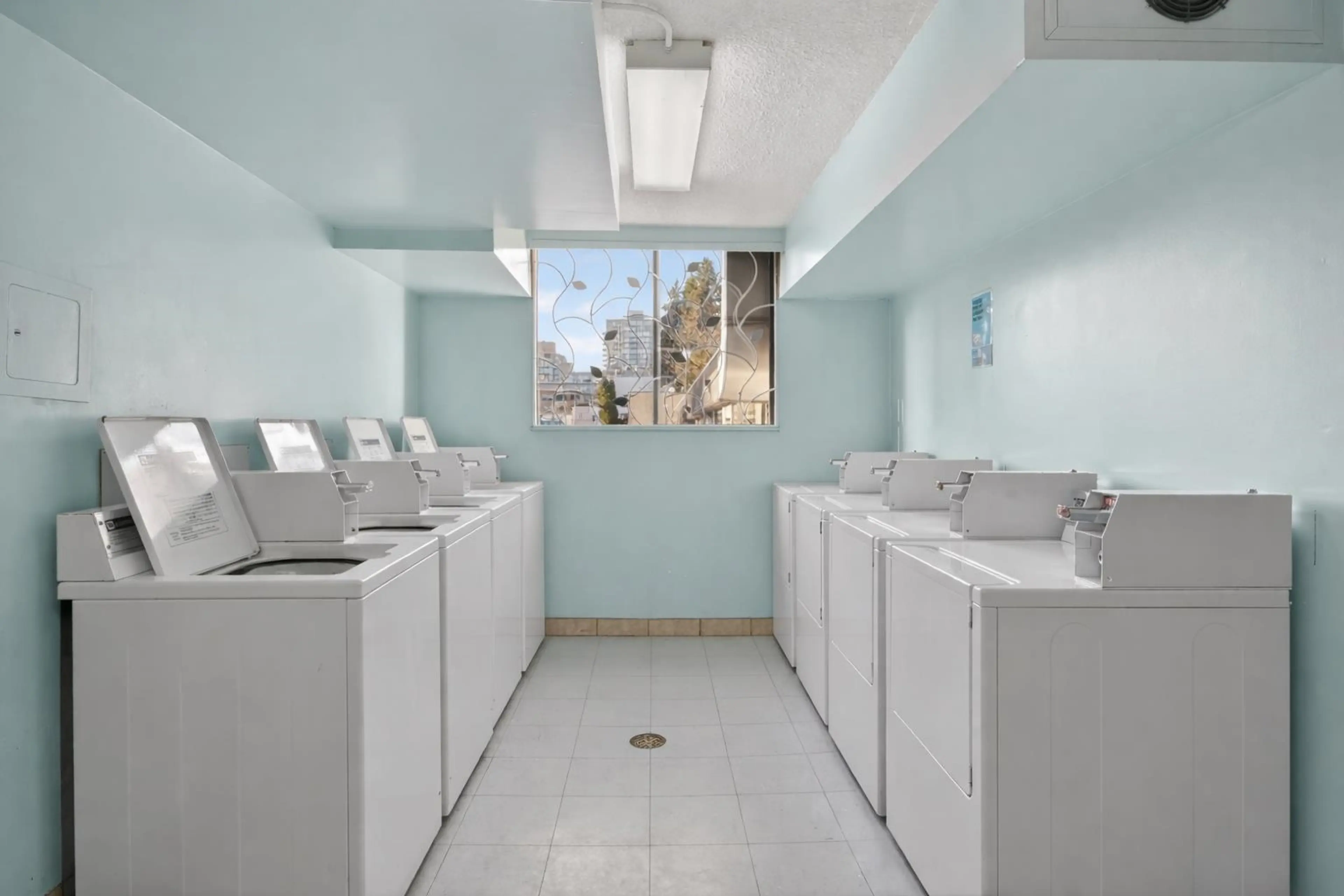 Property at #2004 145 ST. GEORGES AVENUE, North Vancouver, BC