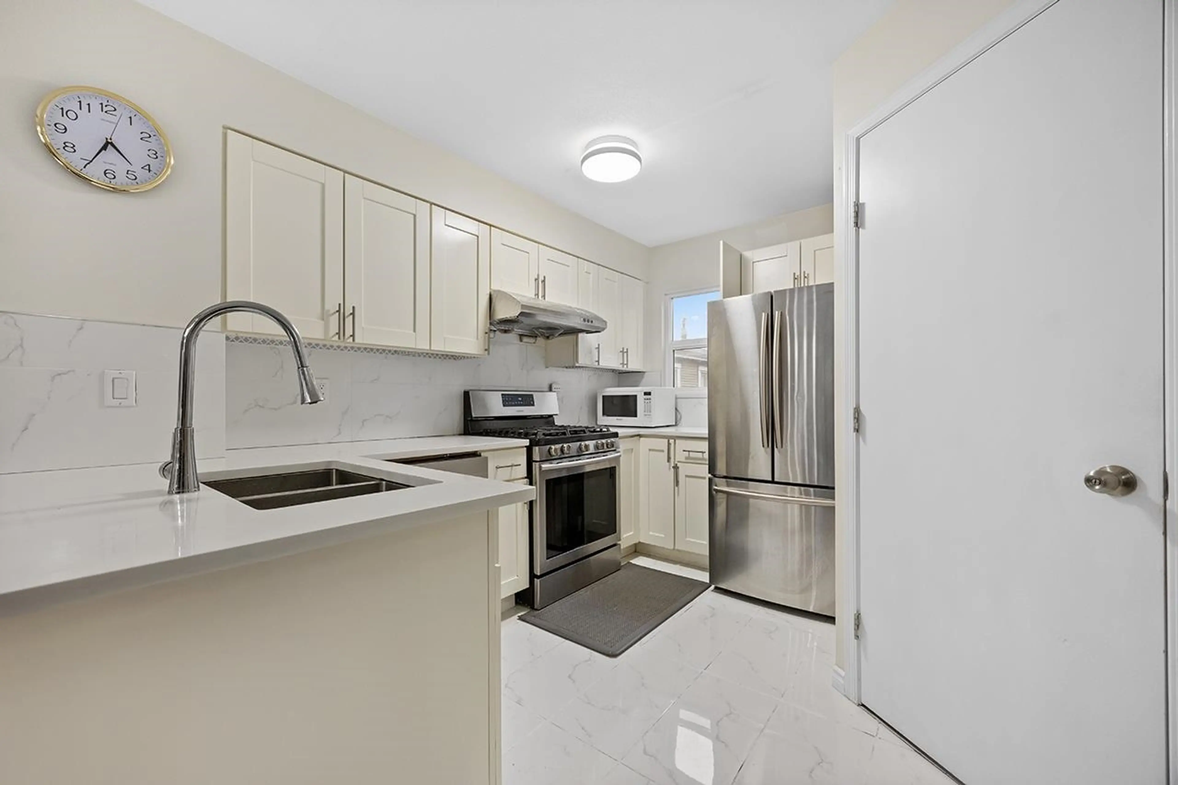 Property at #52 7088 LYNNWOOD DRIVE, Richmond, BC