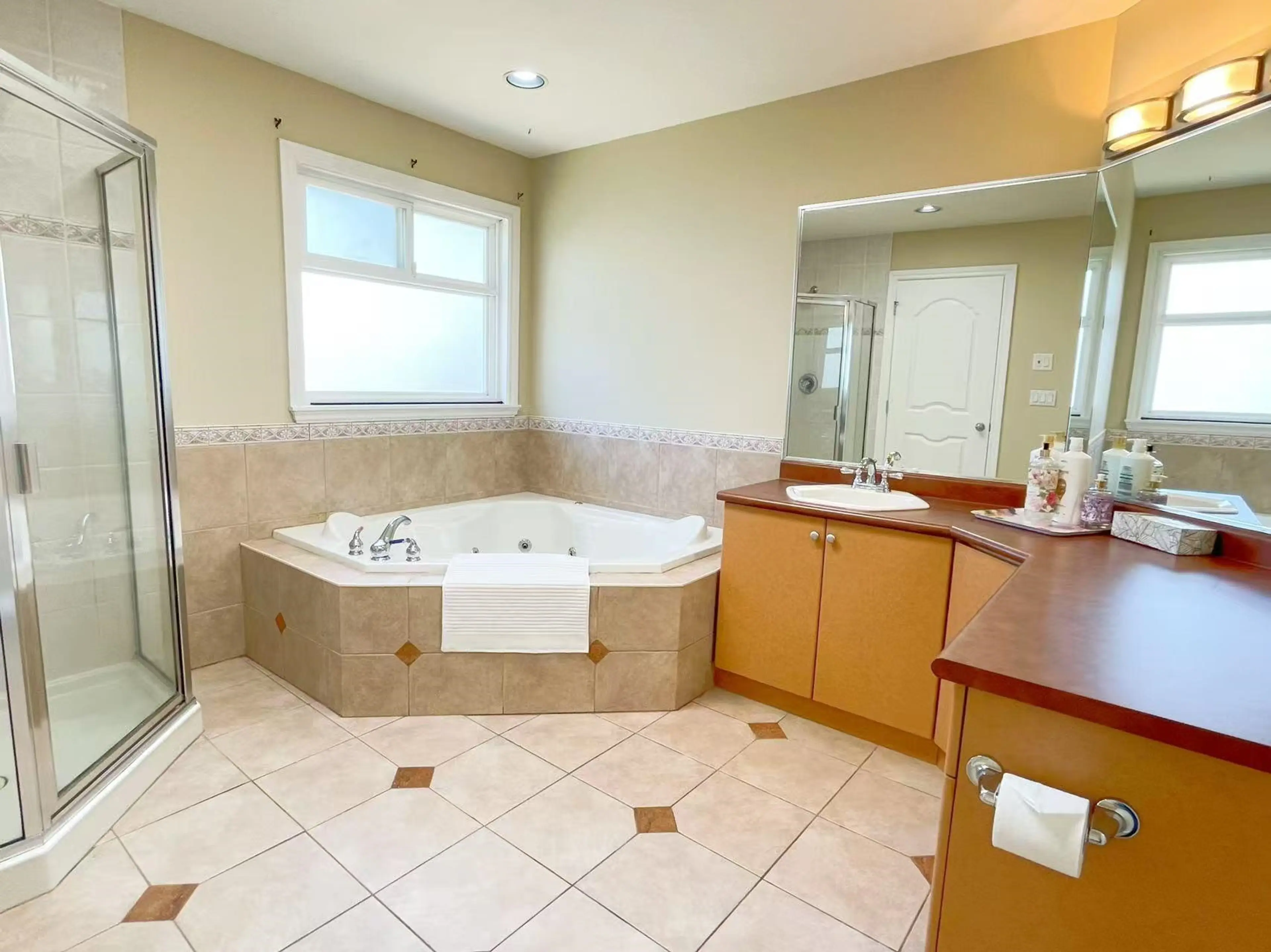 Property at 6194 175A STREET, Surrey, BC