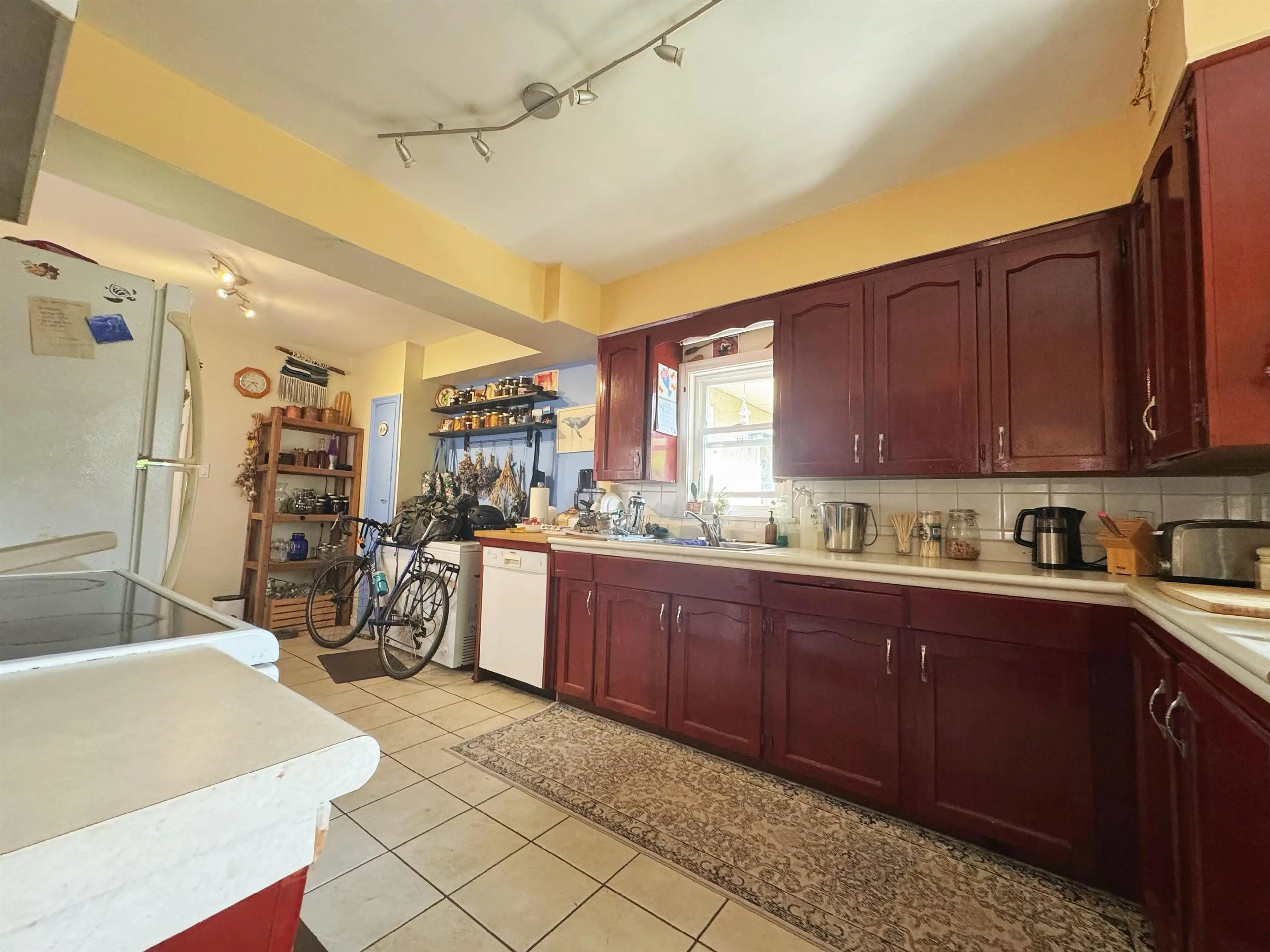 Property at 5569 CULLODEN STREET, Vancouver, BC