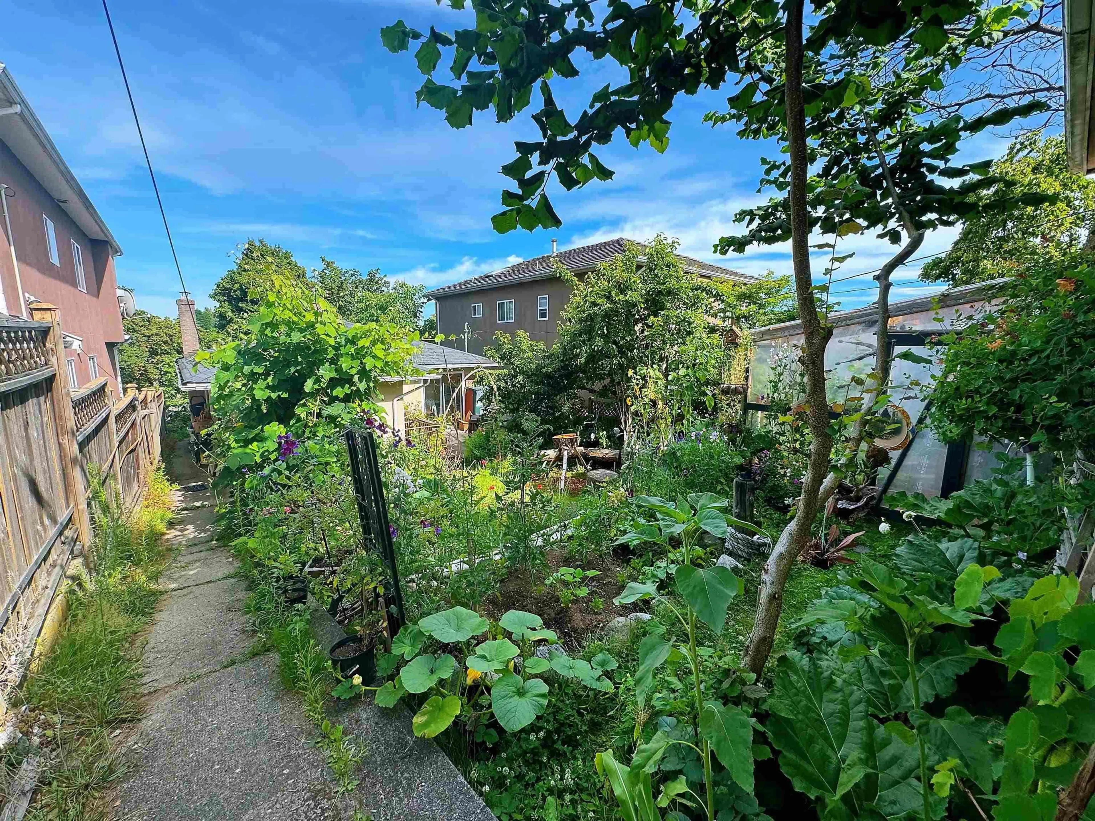 Property at 5569 CULLODEN STREET, Vancouver, BC