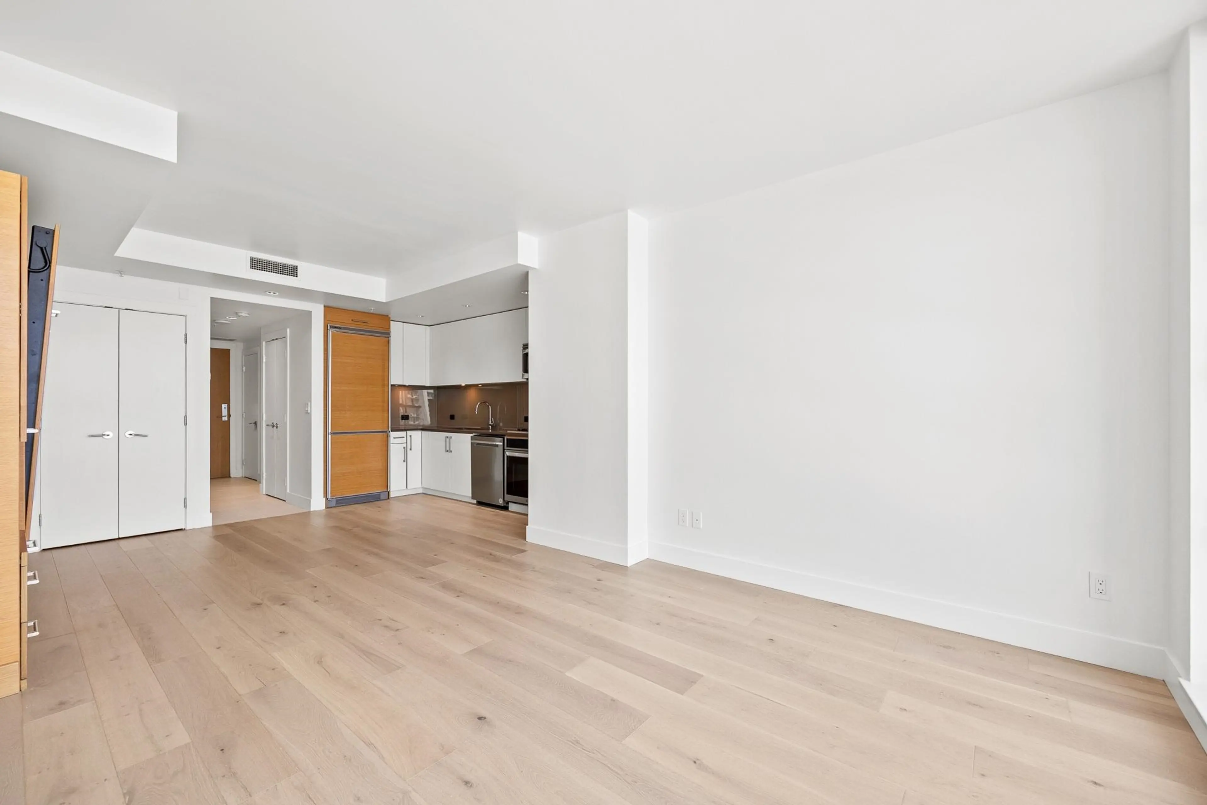 Property at #1505 1473 JOHNSTON ROAD, White Rock, BC