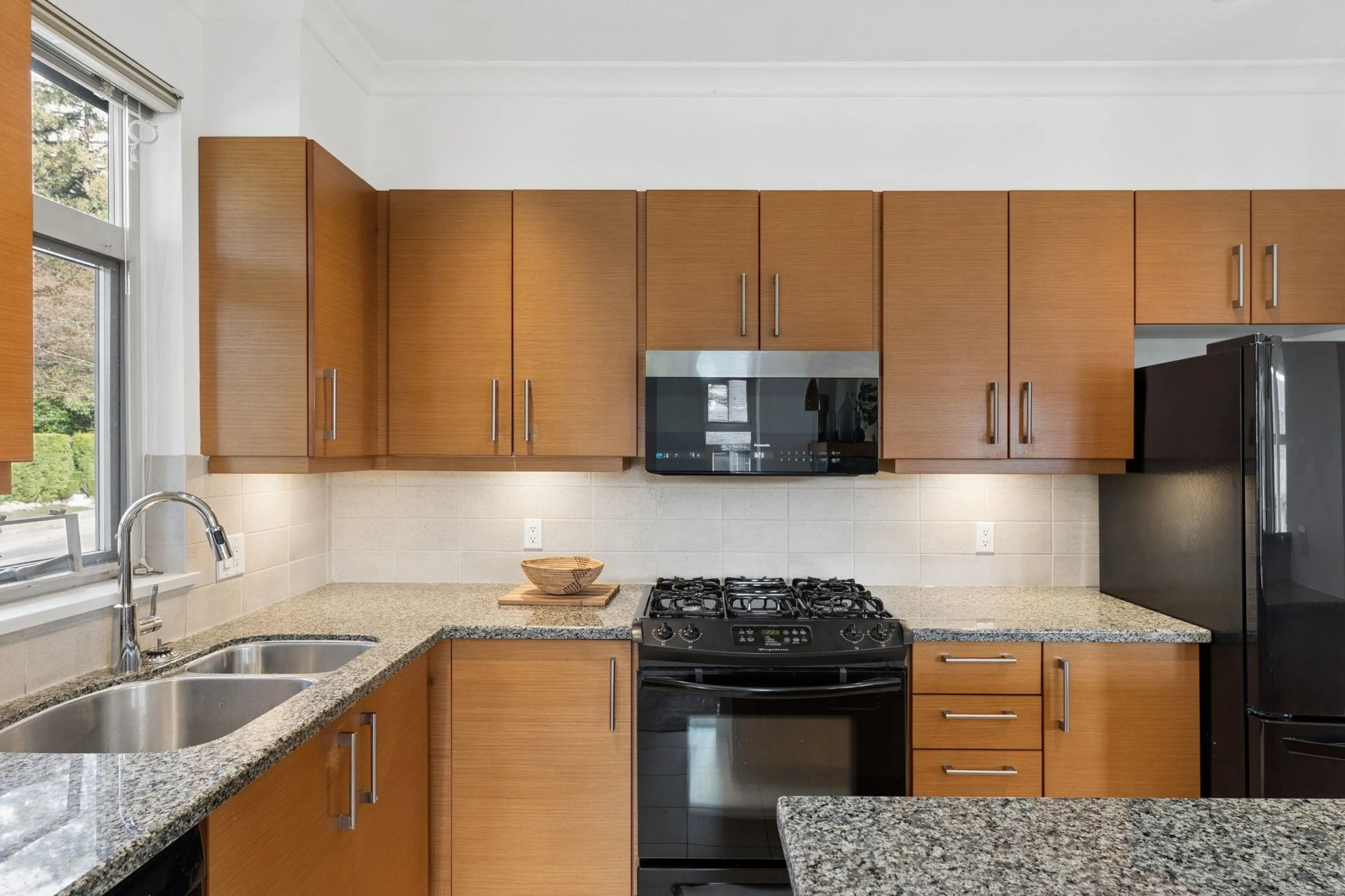 Property at #306 188 W 29TH STREET, North Vancouver, BC