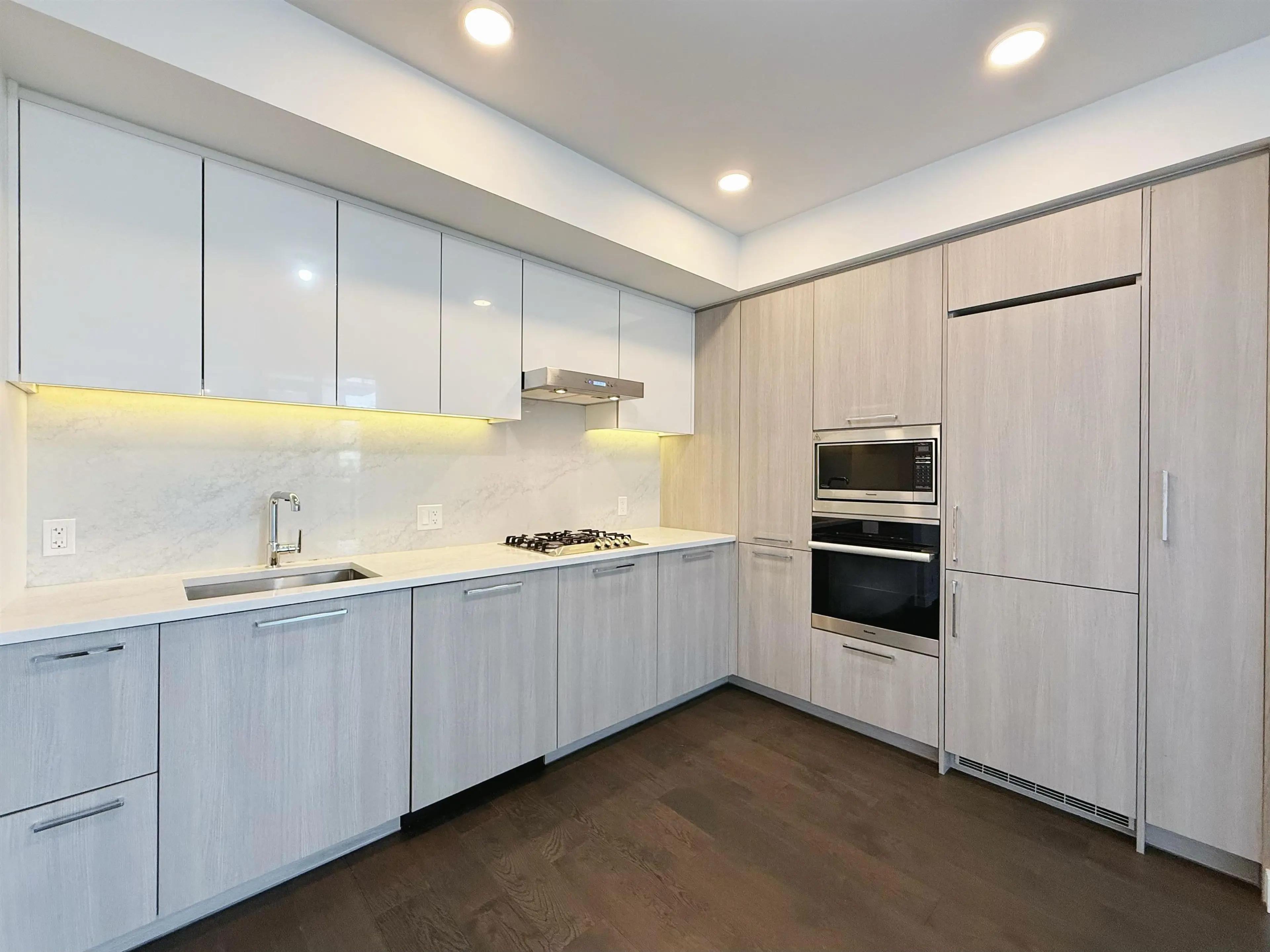 Property at #609 3200 CORVETTE WAY, Richmond, BC