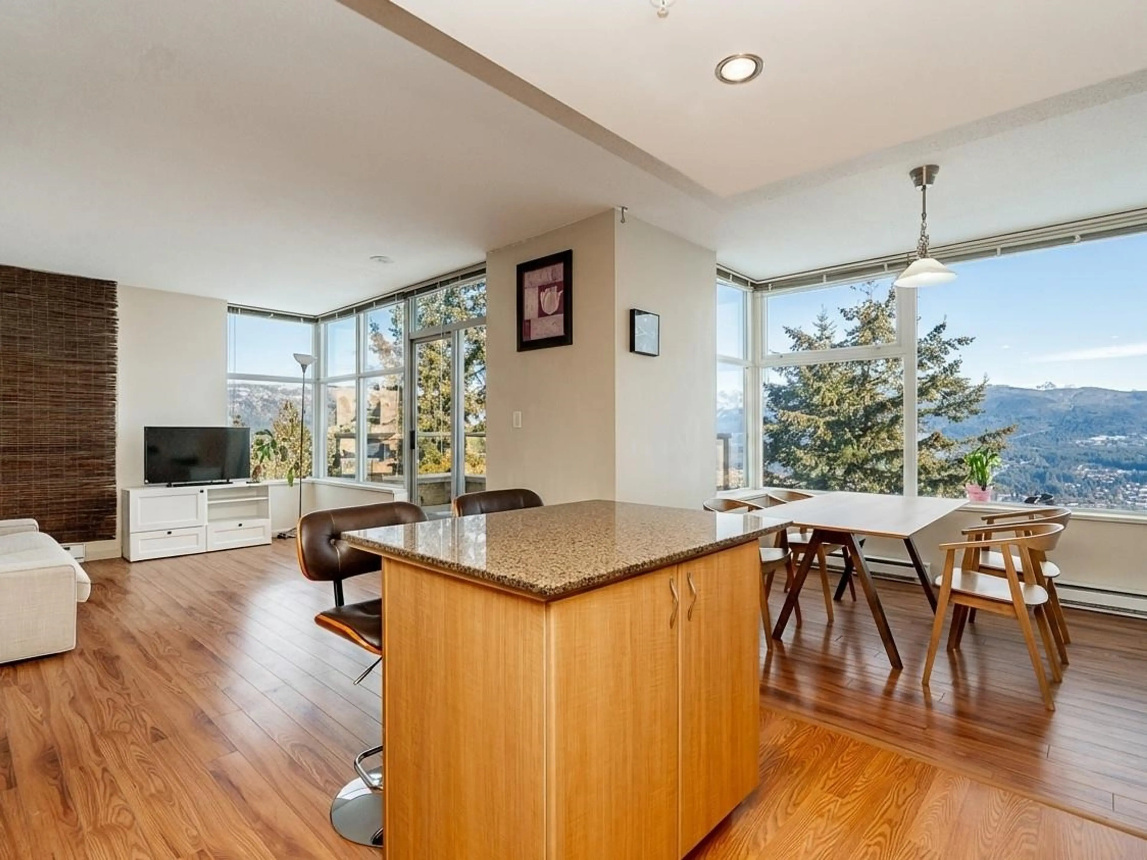 Property at #903 9262 UNIVERSITY CRESCENT, Burnaby, BC