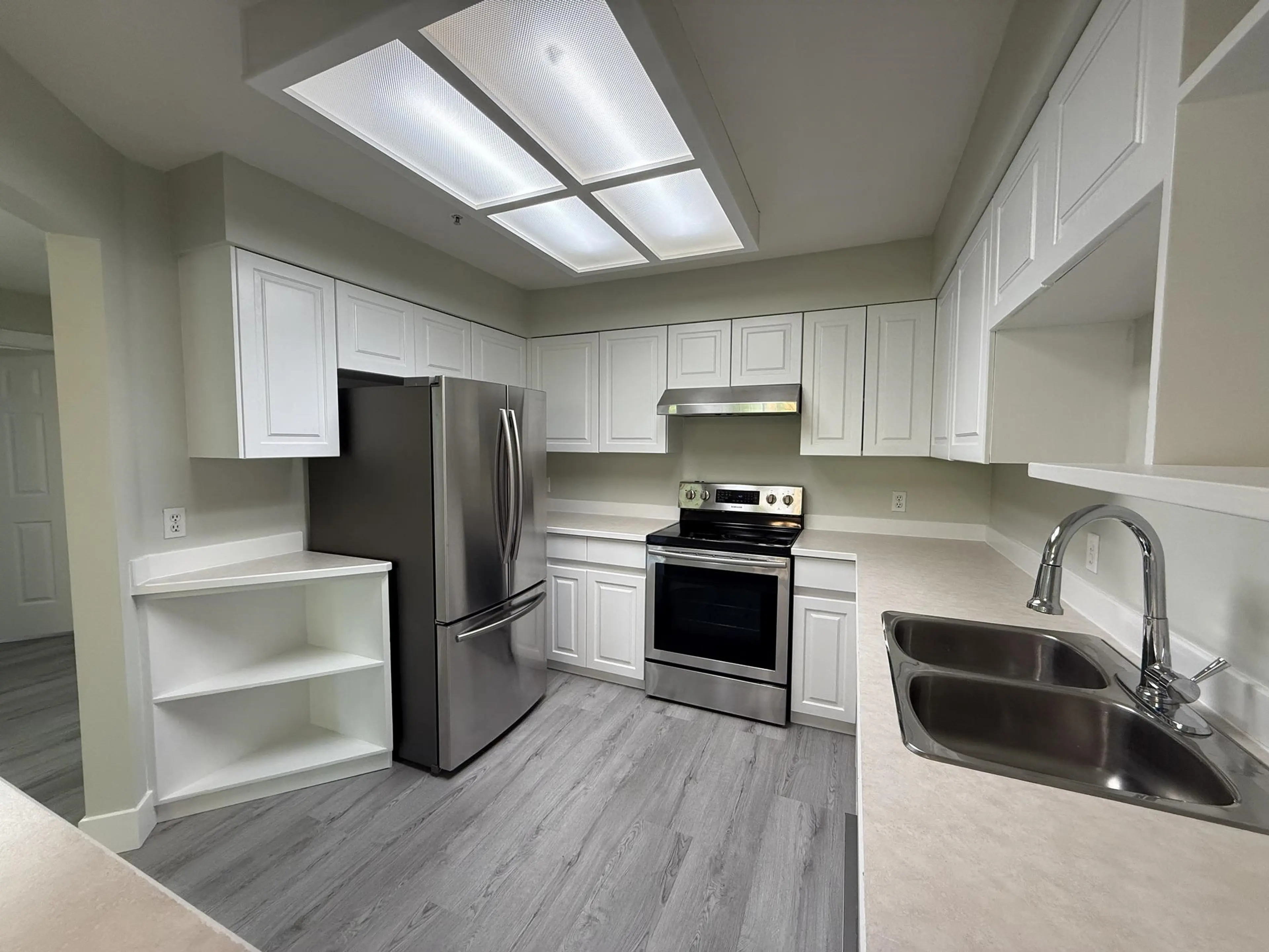 Property at #206 1955 SUFFOLK AVENUE, Port Coquitlam, BC