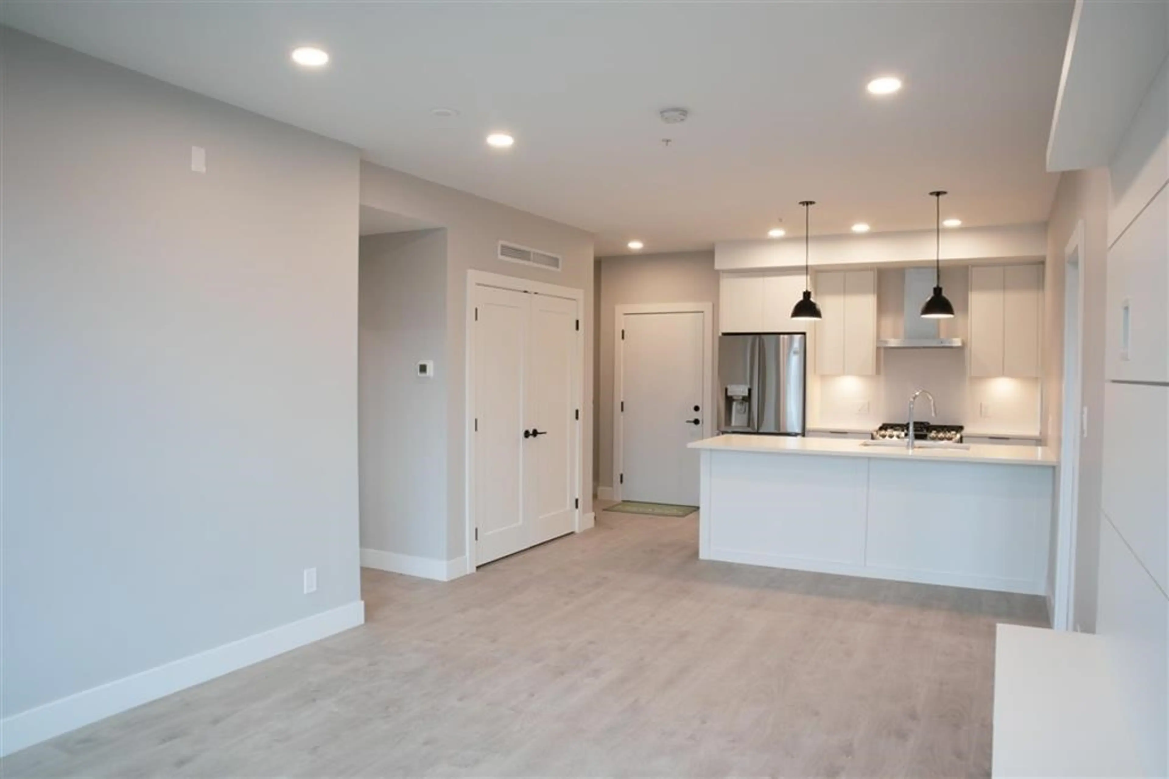 Property at #211 14818 60 AVENUE, Surrey, BC