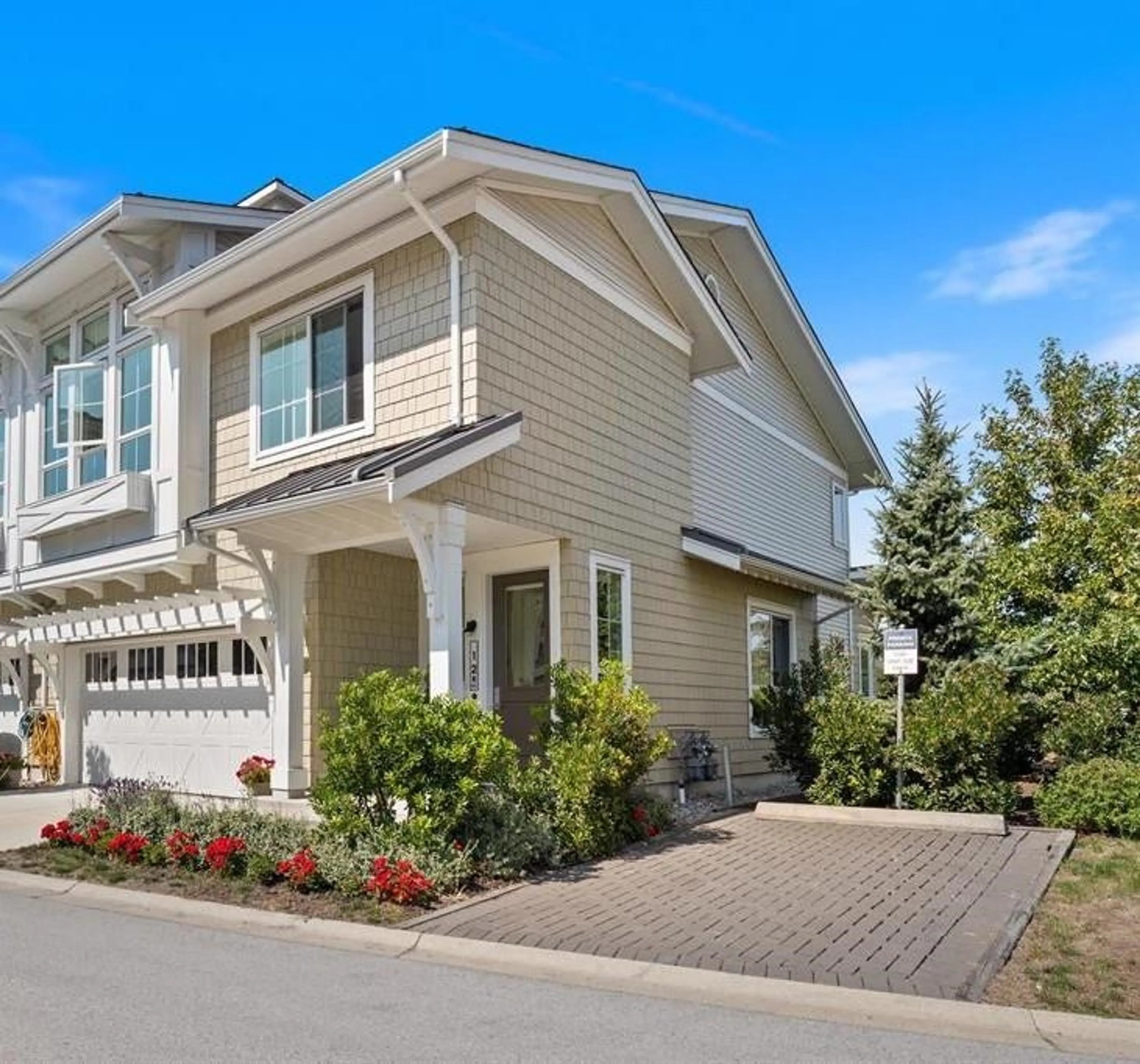 Property at #12B 5551 ADMIRAL WAY, Delta, BC