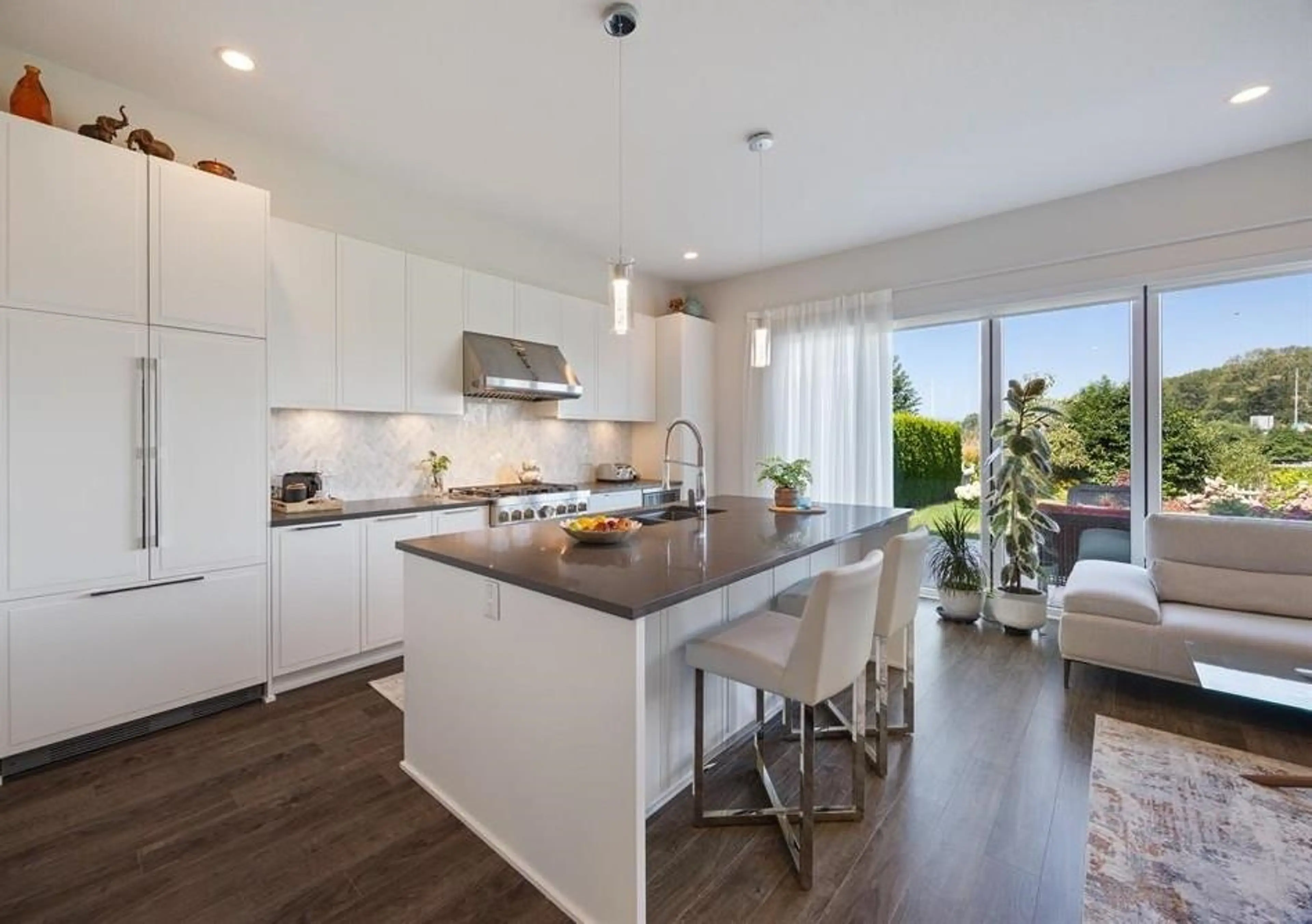 Property at #12B 5551 ADMIRAL WAY, Delta, BC