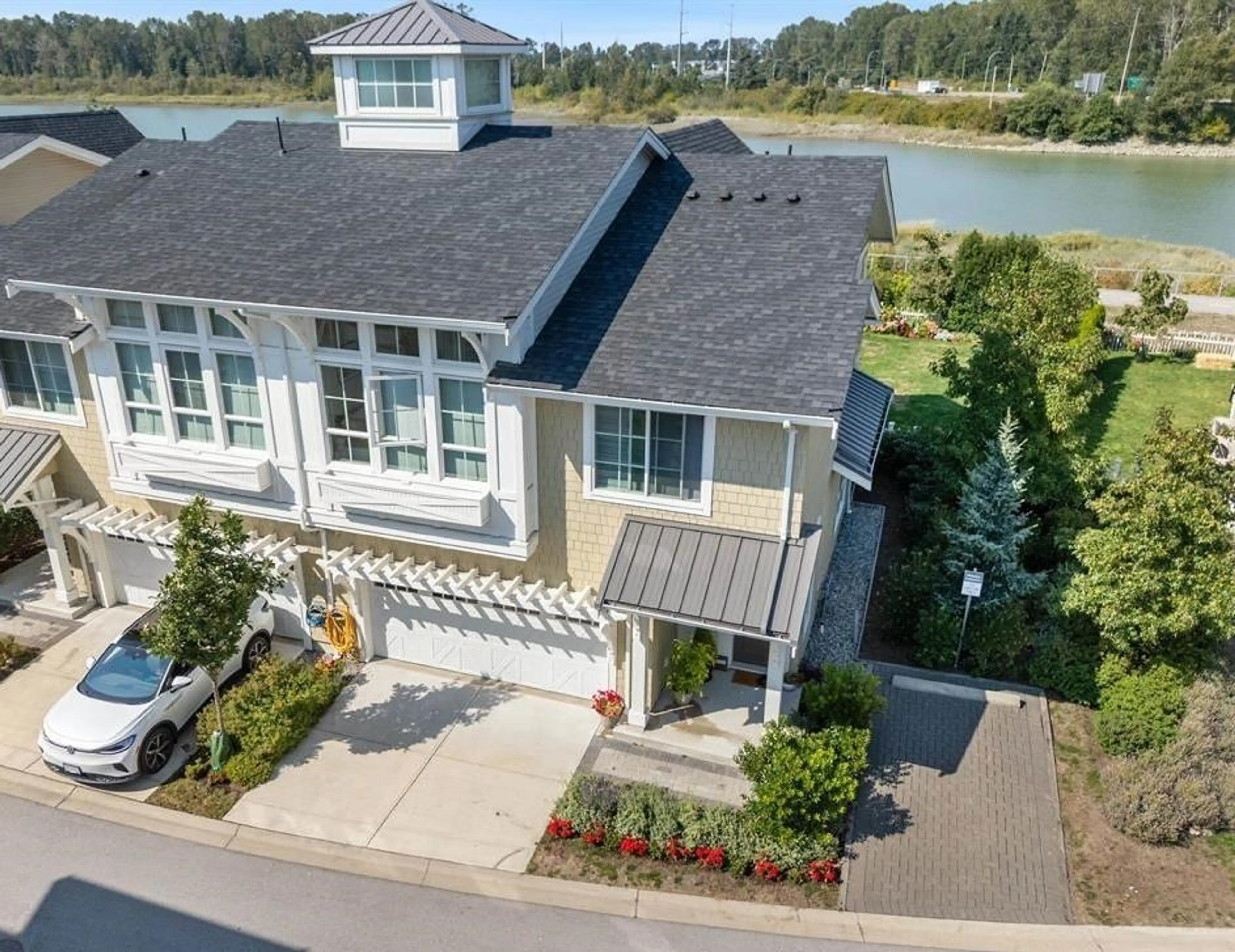 Property at #12B 5551 ADMIRAL WAY, Delta, BC