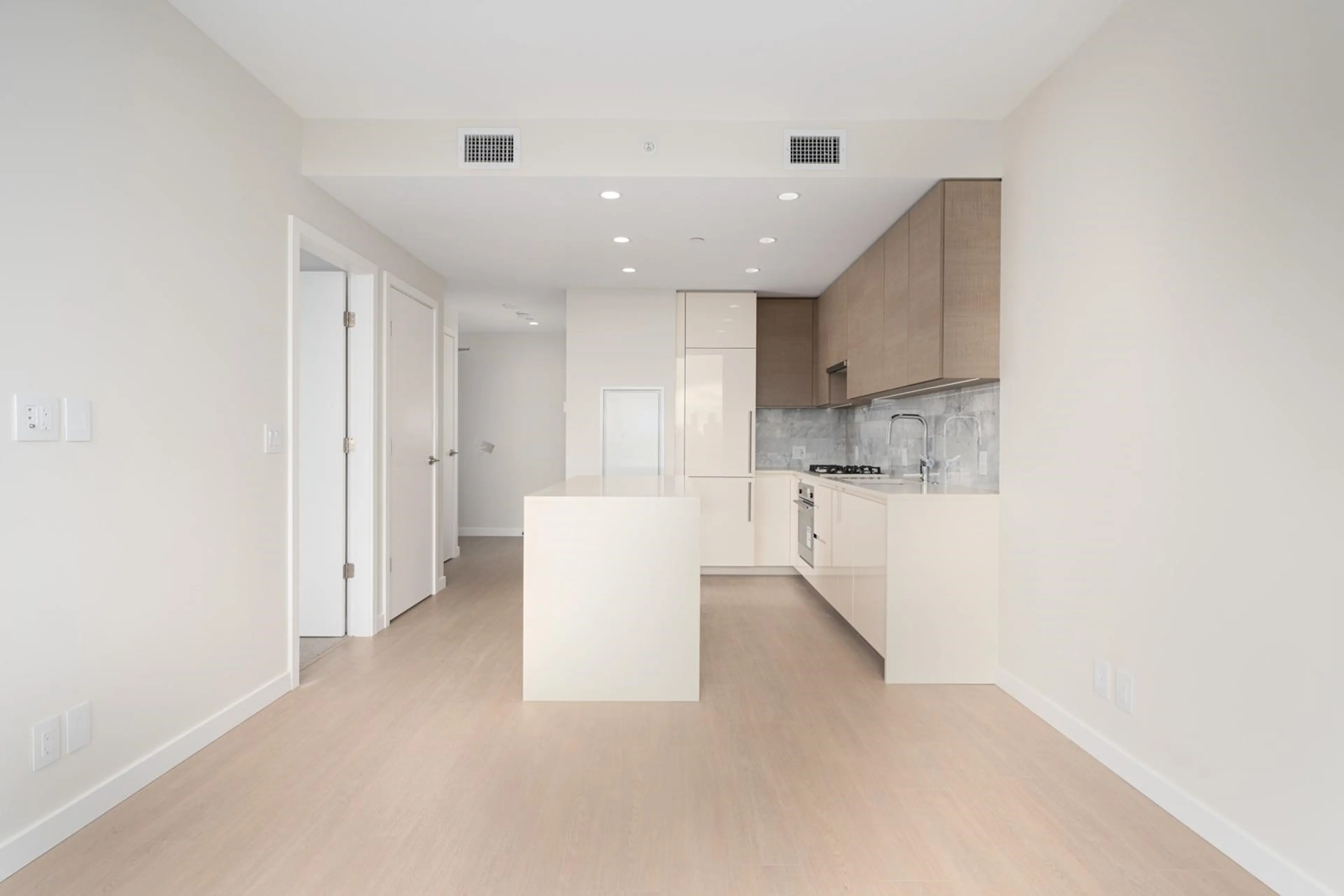 Property at #3201 4168 LOUGHEED HIGHWAY, Burnaby, BC