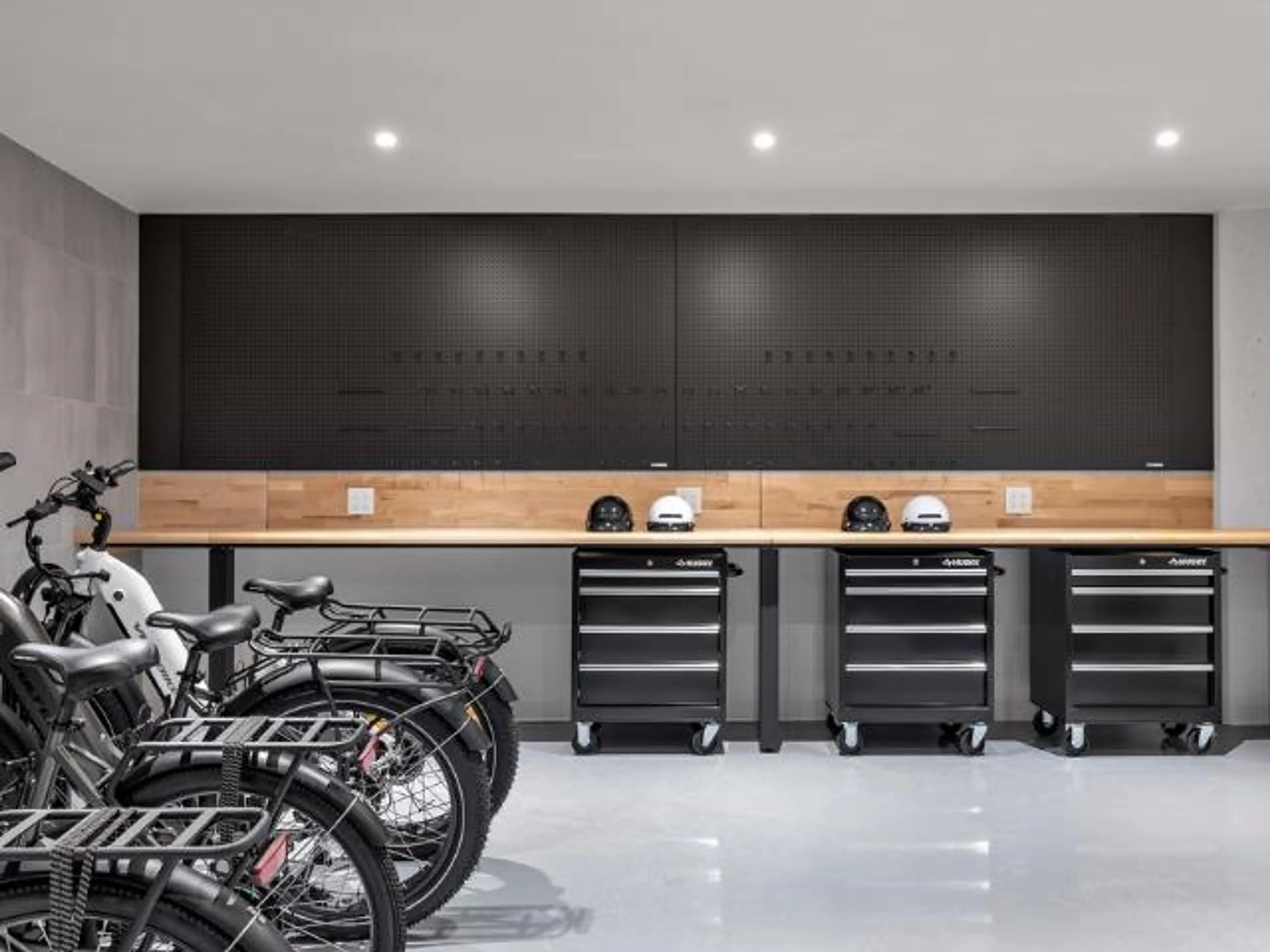 Property at #303 3963 UPLANDS WAY, West Vancouver, BC