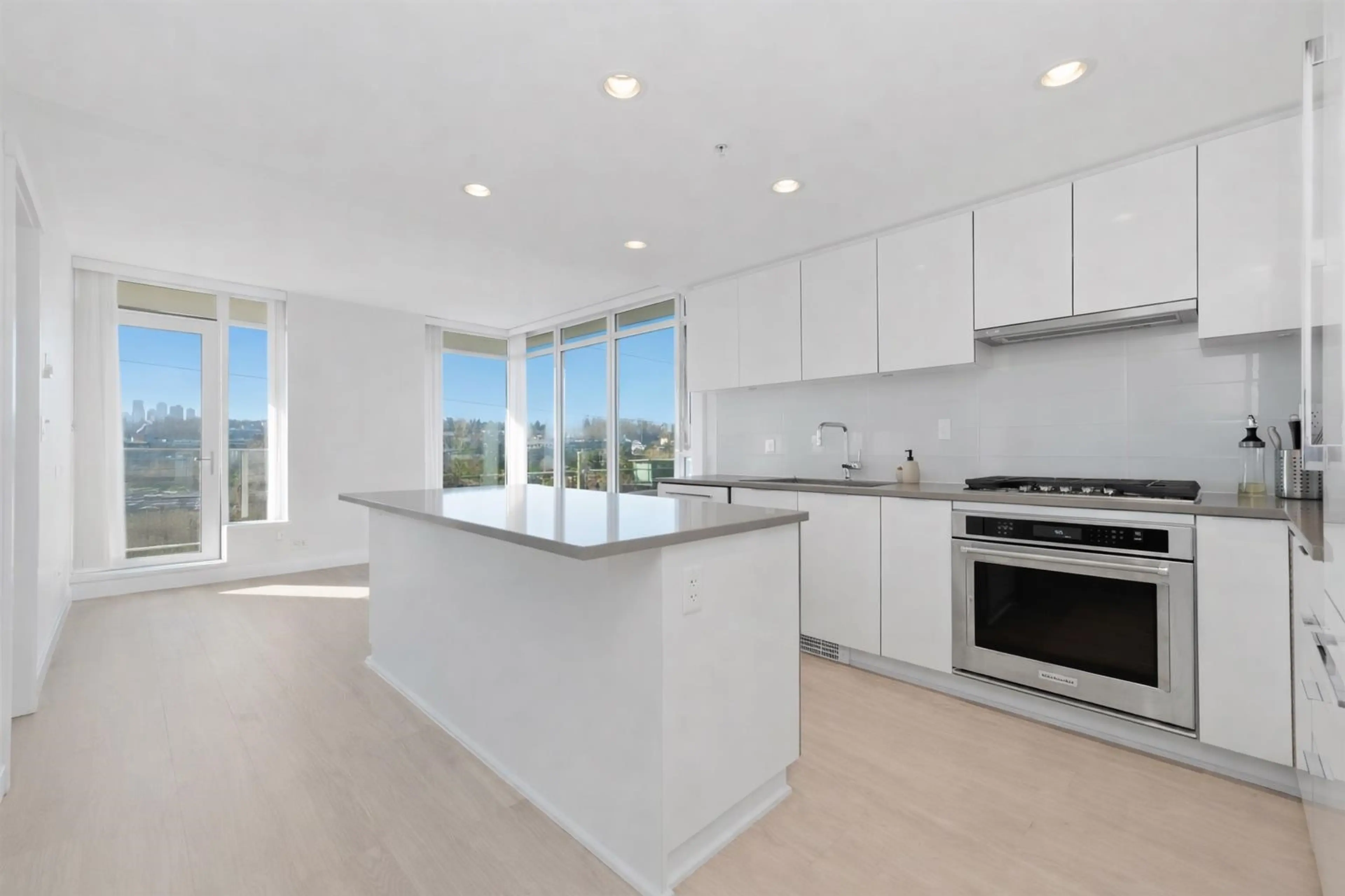 Property at #606 2388 MADISON AVENUE, Burnaby, BC