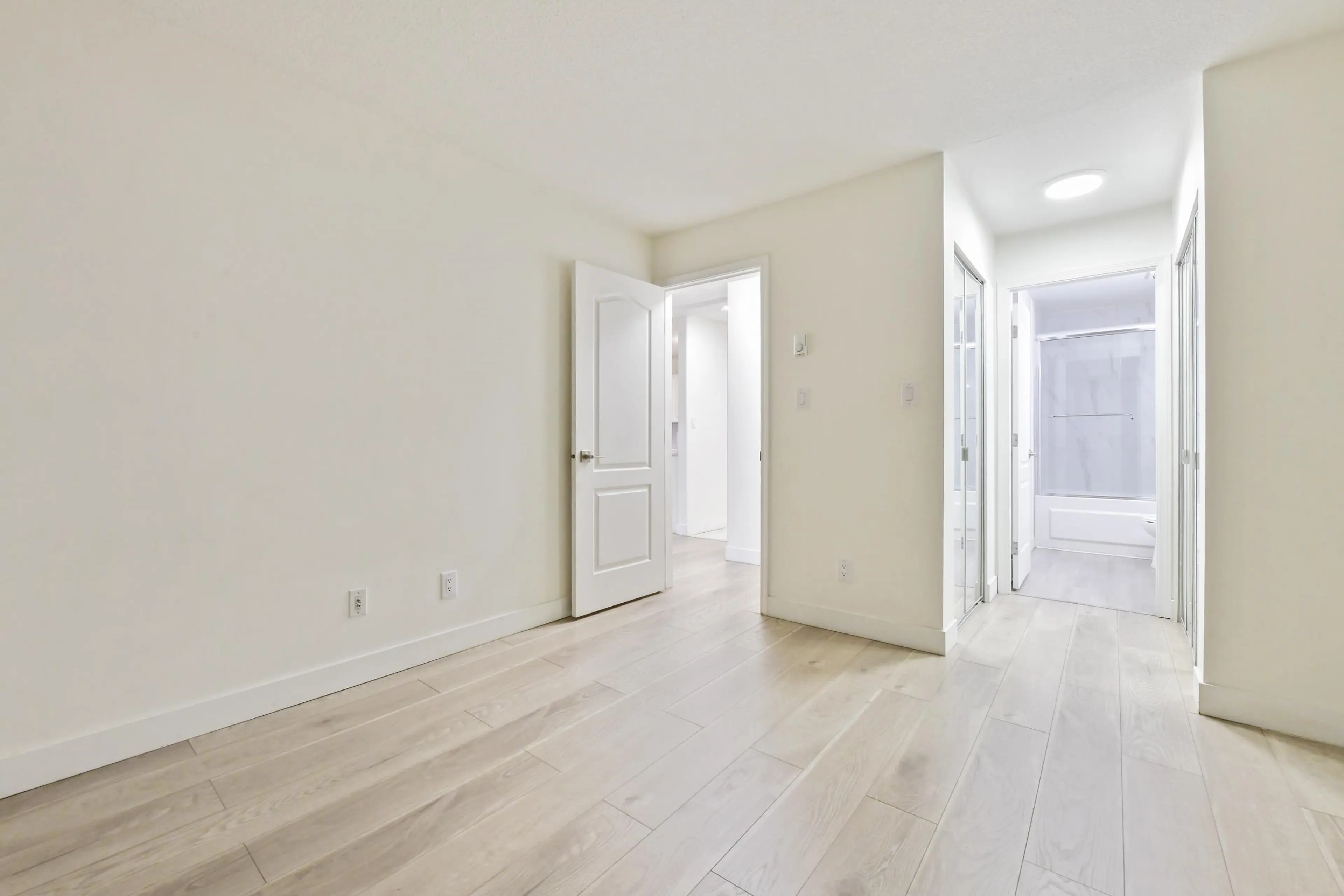 Property at #309 15150 108 AVENUE, Surrey, BC