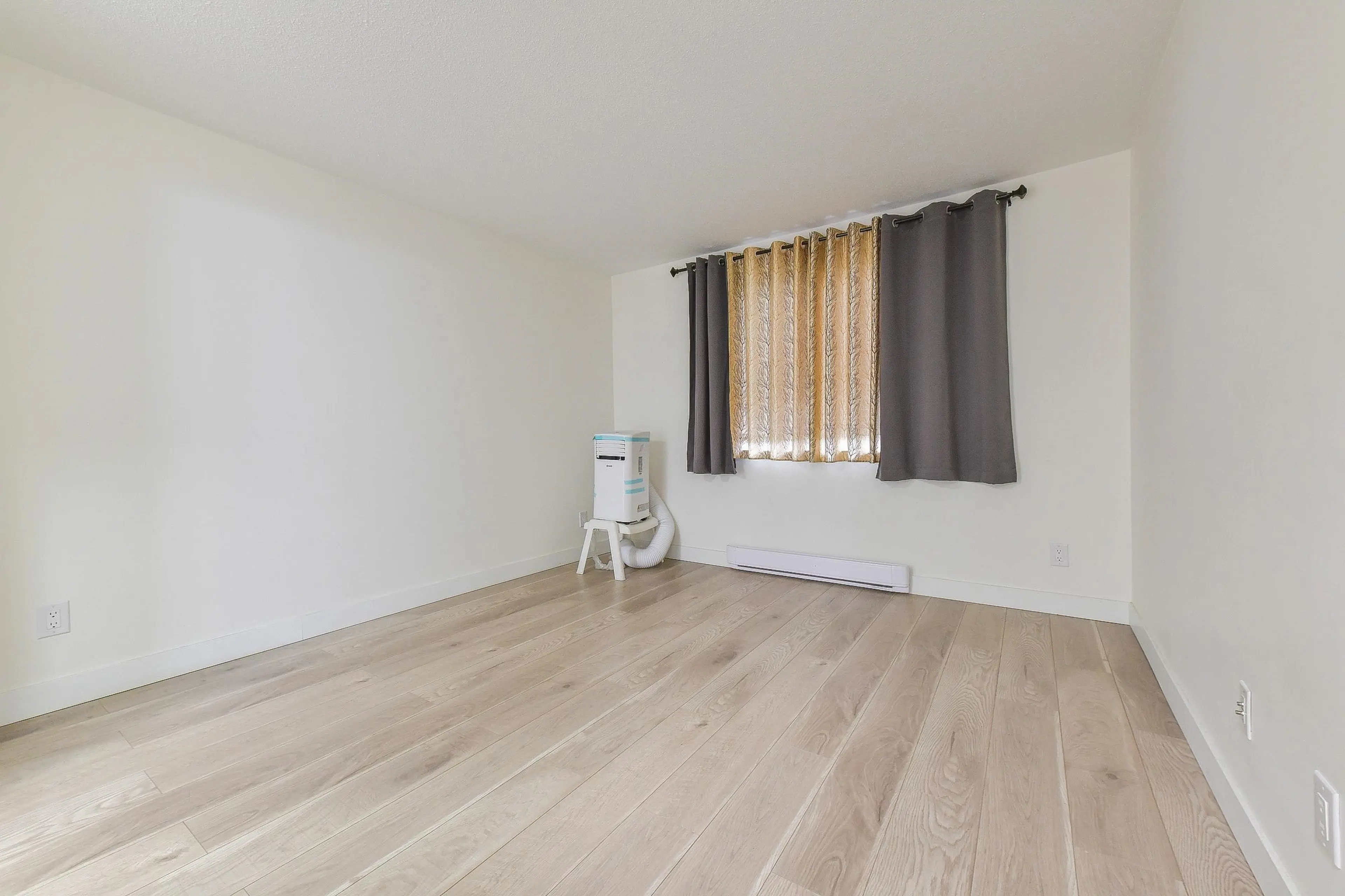 Property at #309 15150 108 AVENUE, Surrey, BC