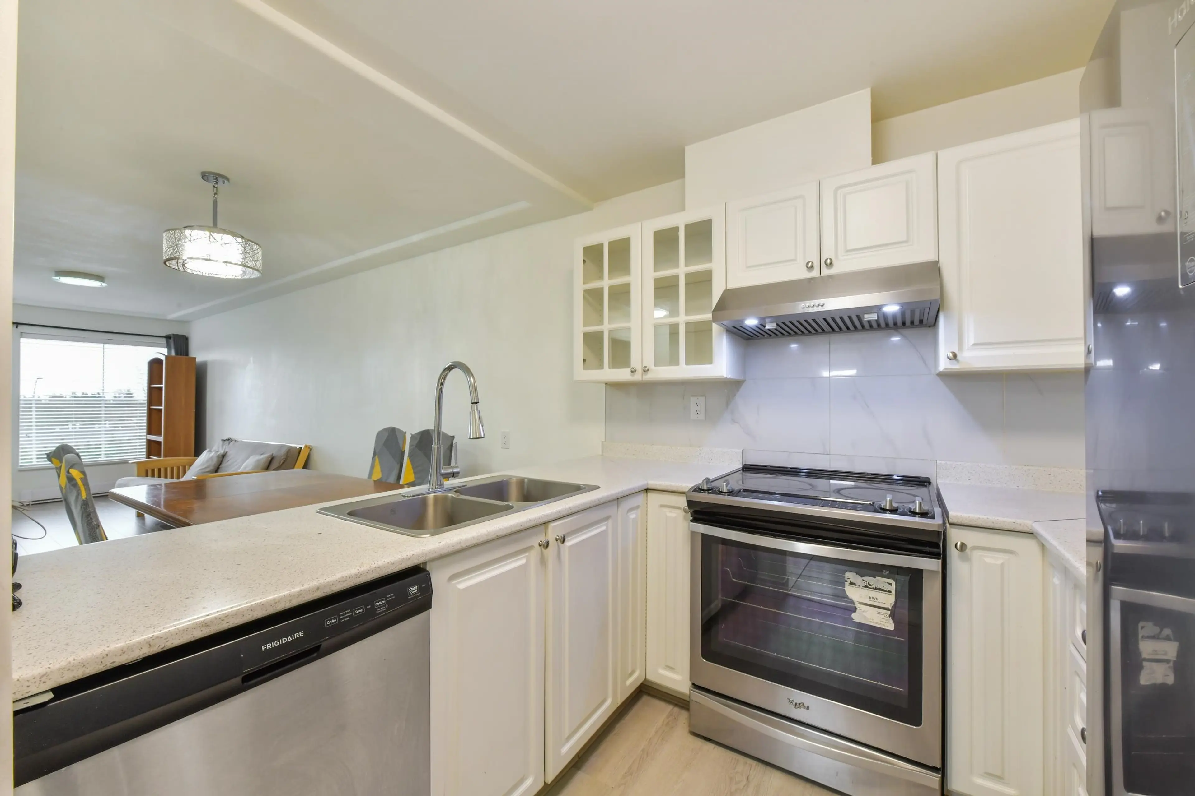 Property at #309 15150 108 AVENUE, Surrey, BC