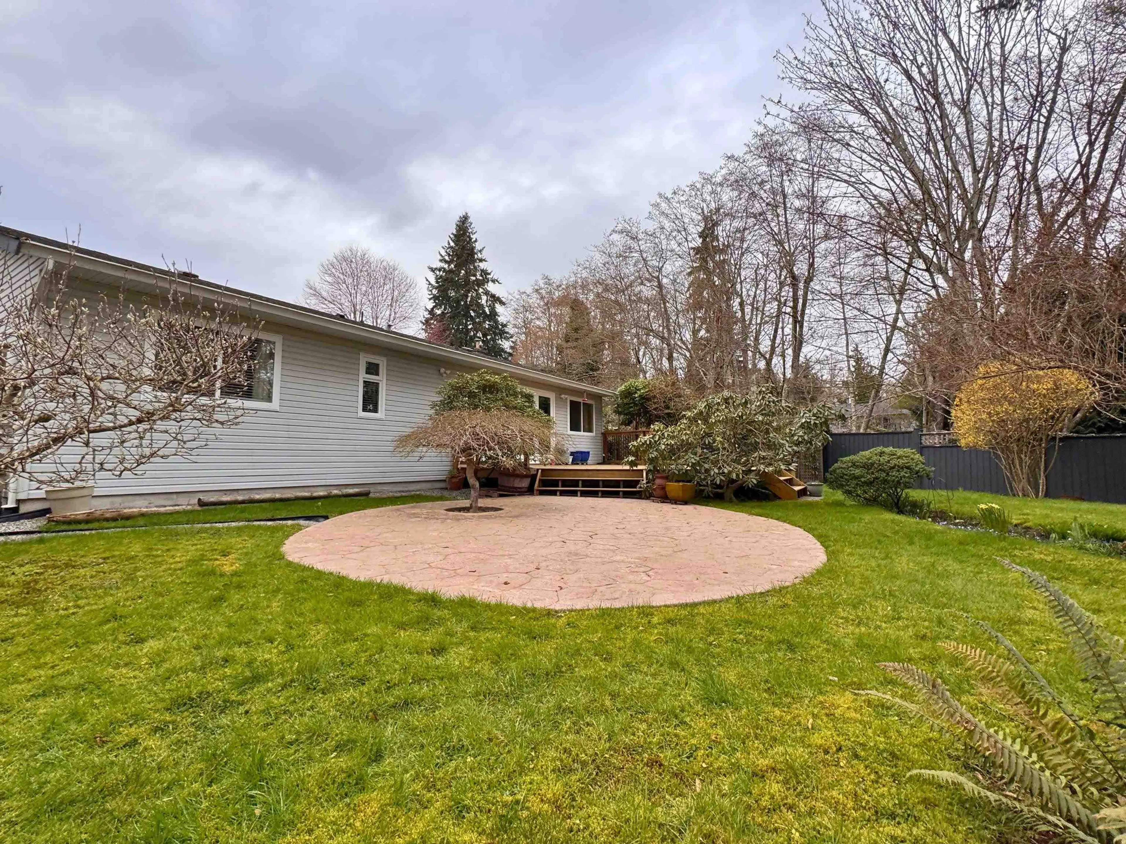 Property at 1567 OCEAN VIEW PLACE, Gibsons, BC