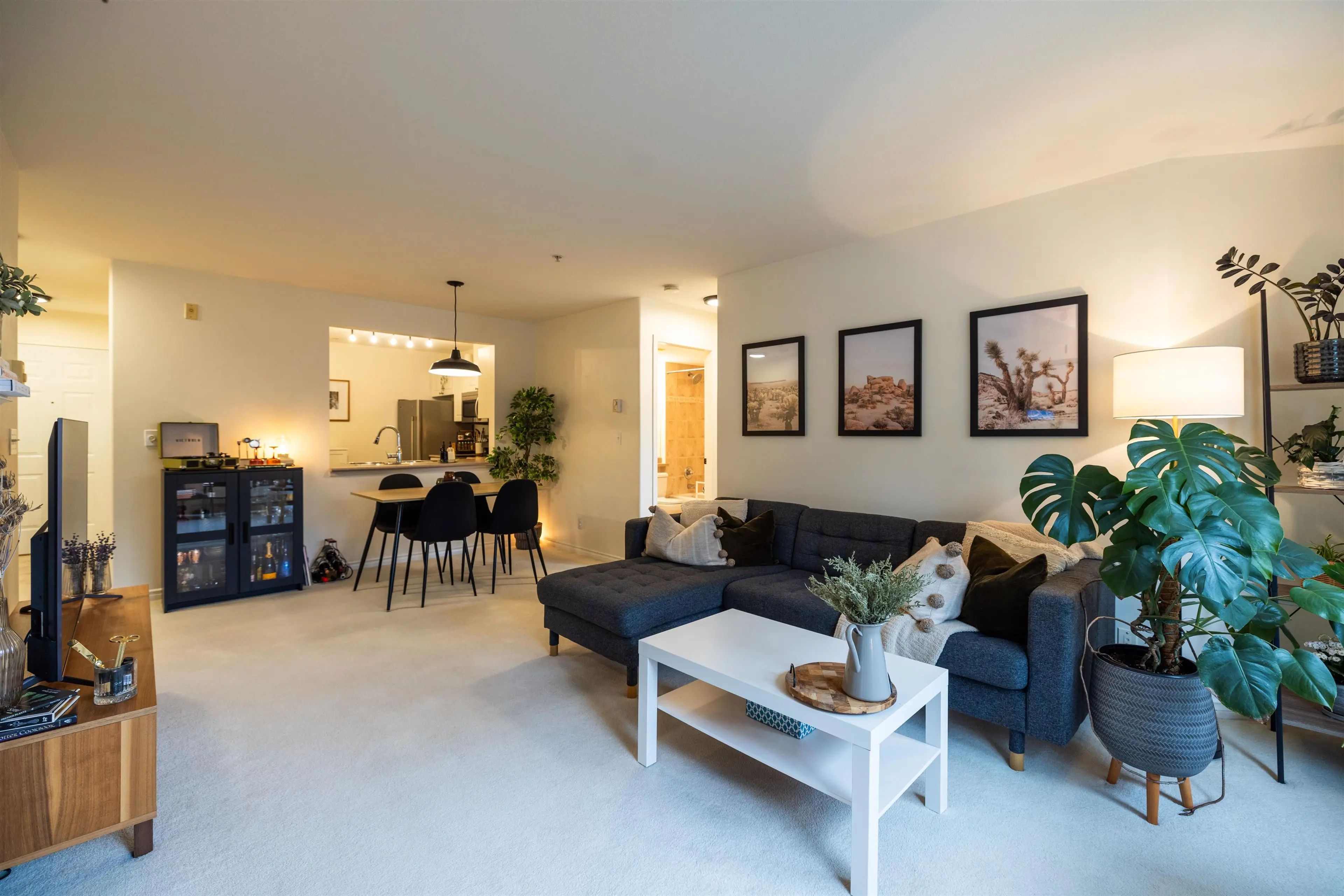 Property at #207 15325 17 AVENUE, Surrey, BC