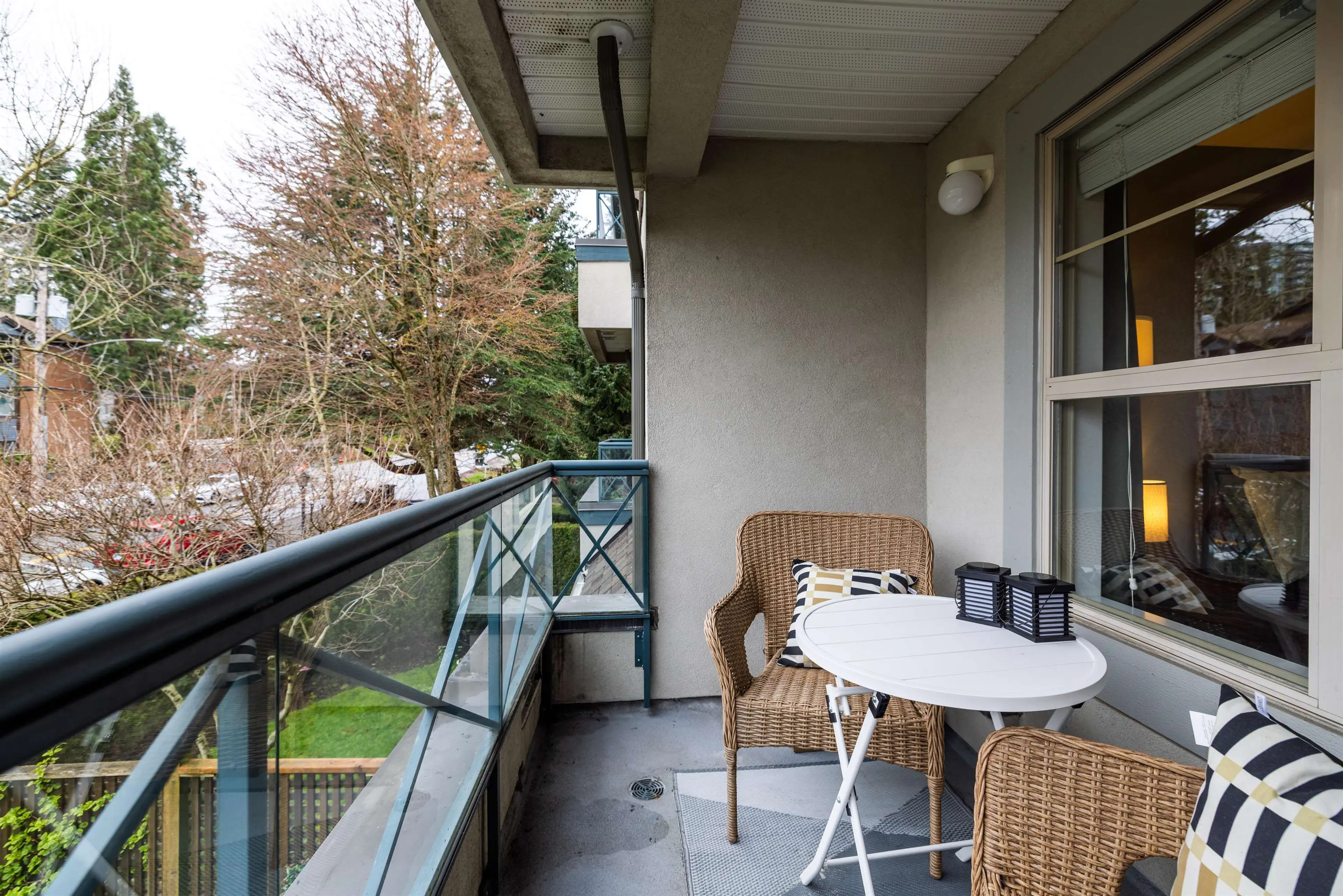 Property at #207 15325 17 AVENUE, Surrey, BC