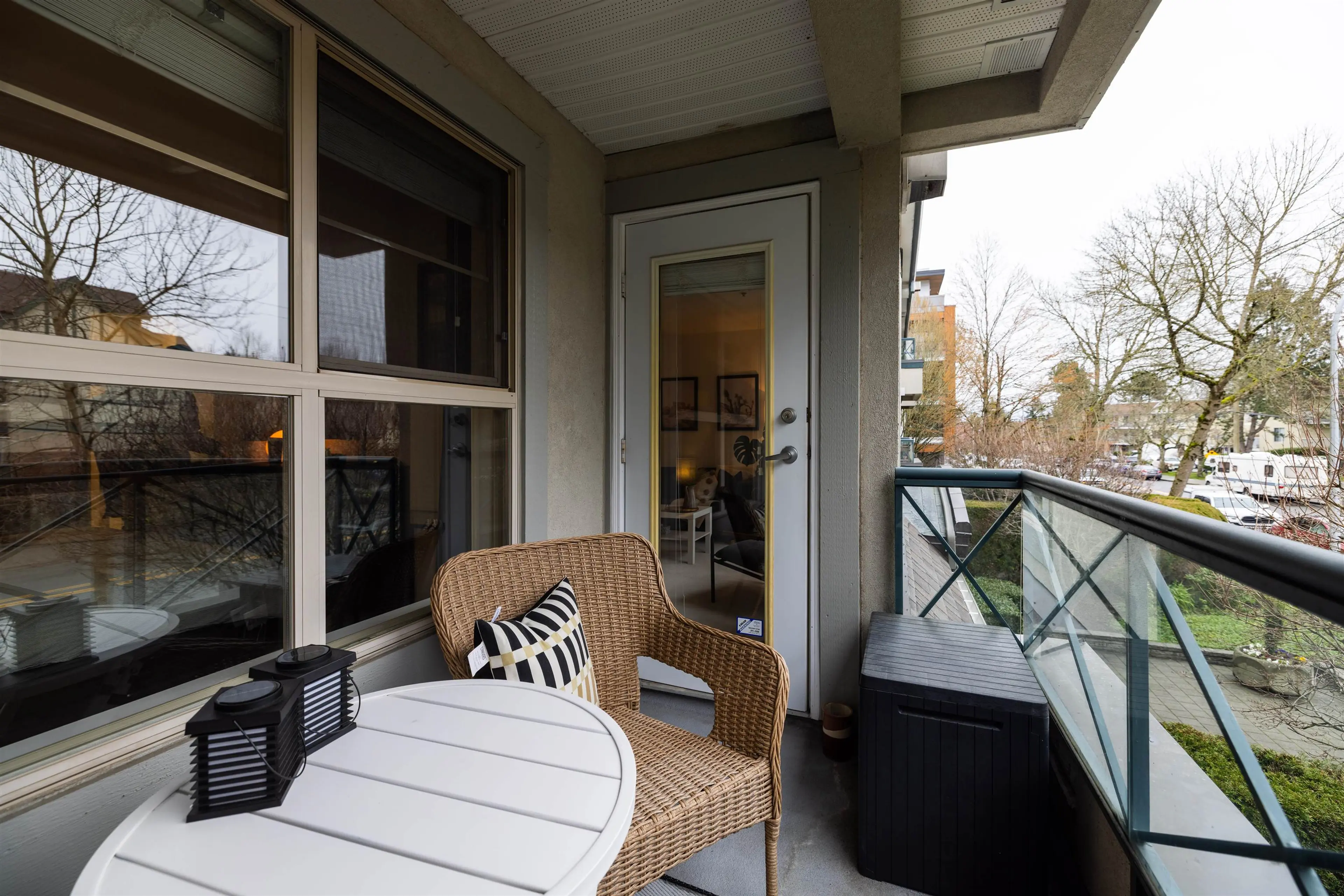 Property at #207 15325 17 AVENUE, Surrey, BC