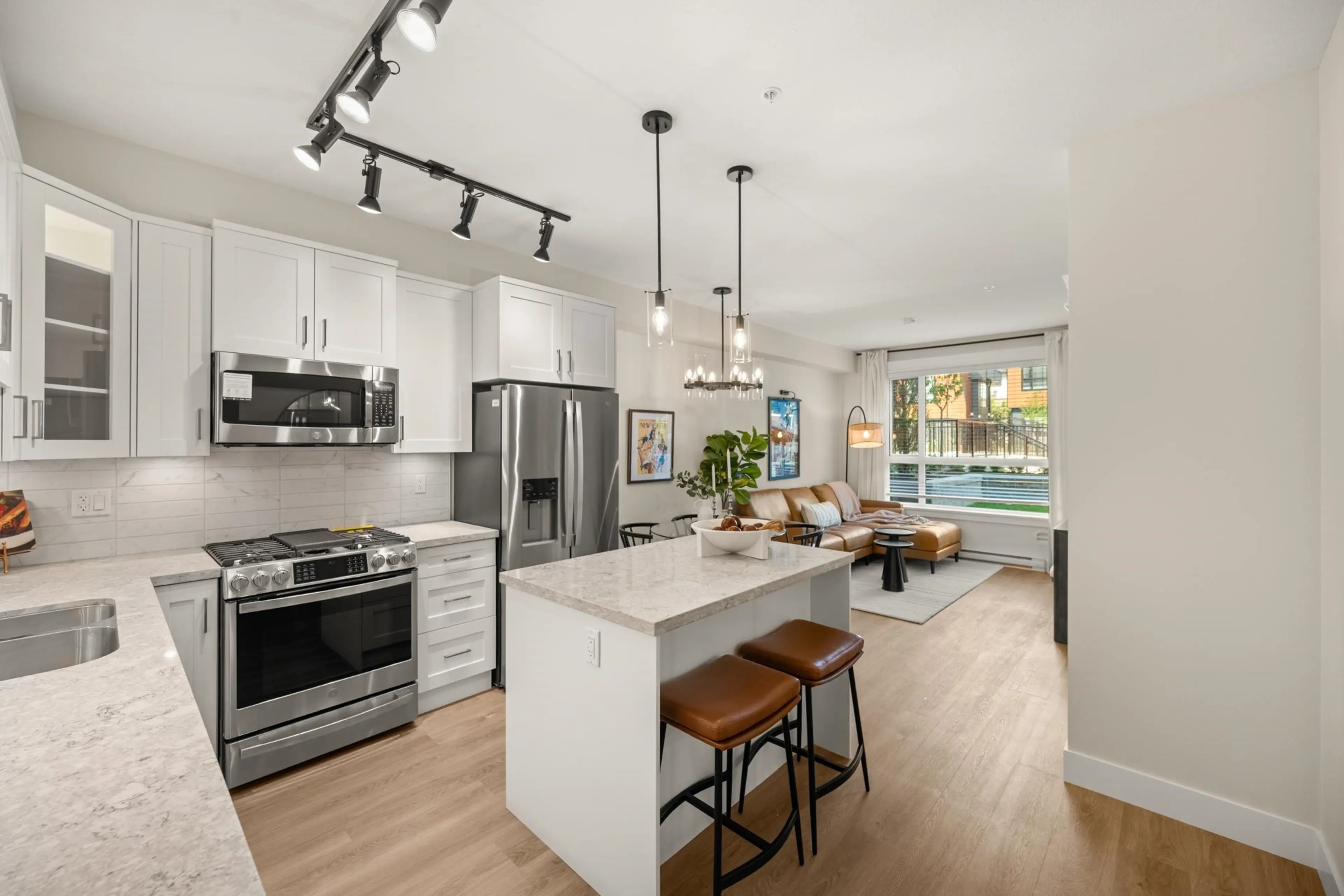 Property at #320 20926 83 AVENUE AVENUE, Langley, BC