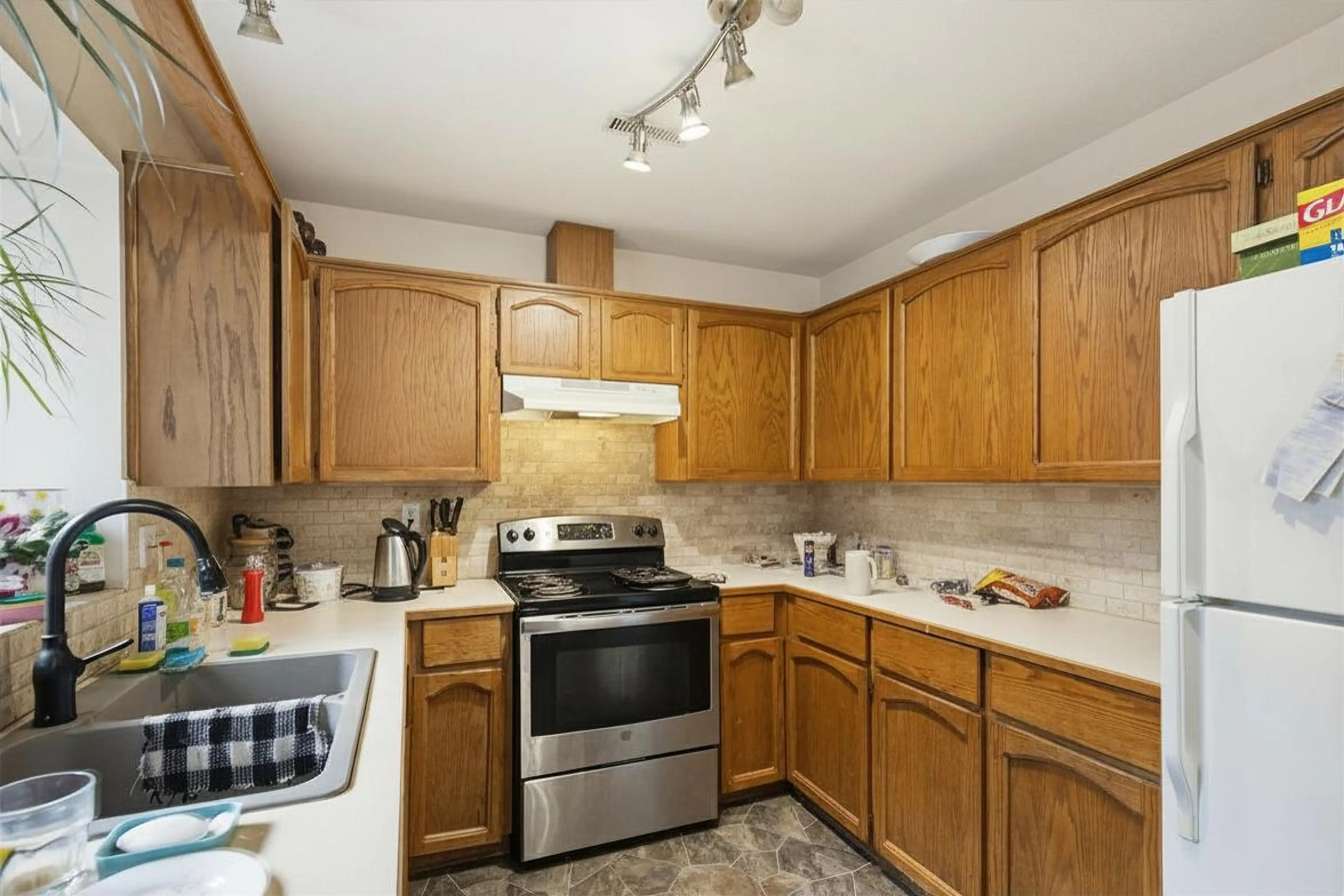 Property at 31860 SILVERDALE AVENUE, Mission, BC