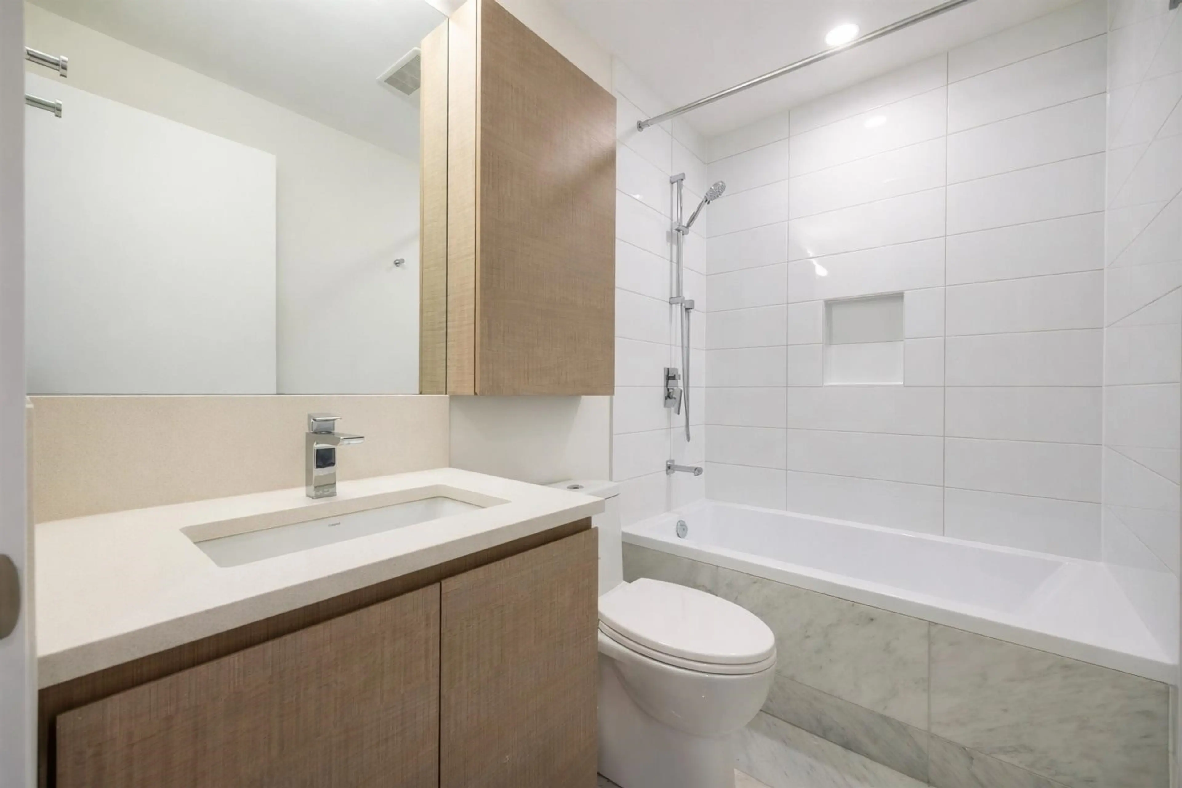 Property at #3903 2186 GILMORE AVENUE, Burnaby, BC