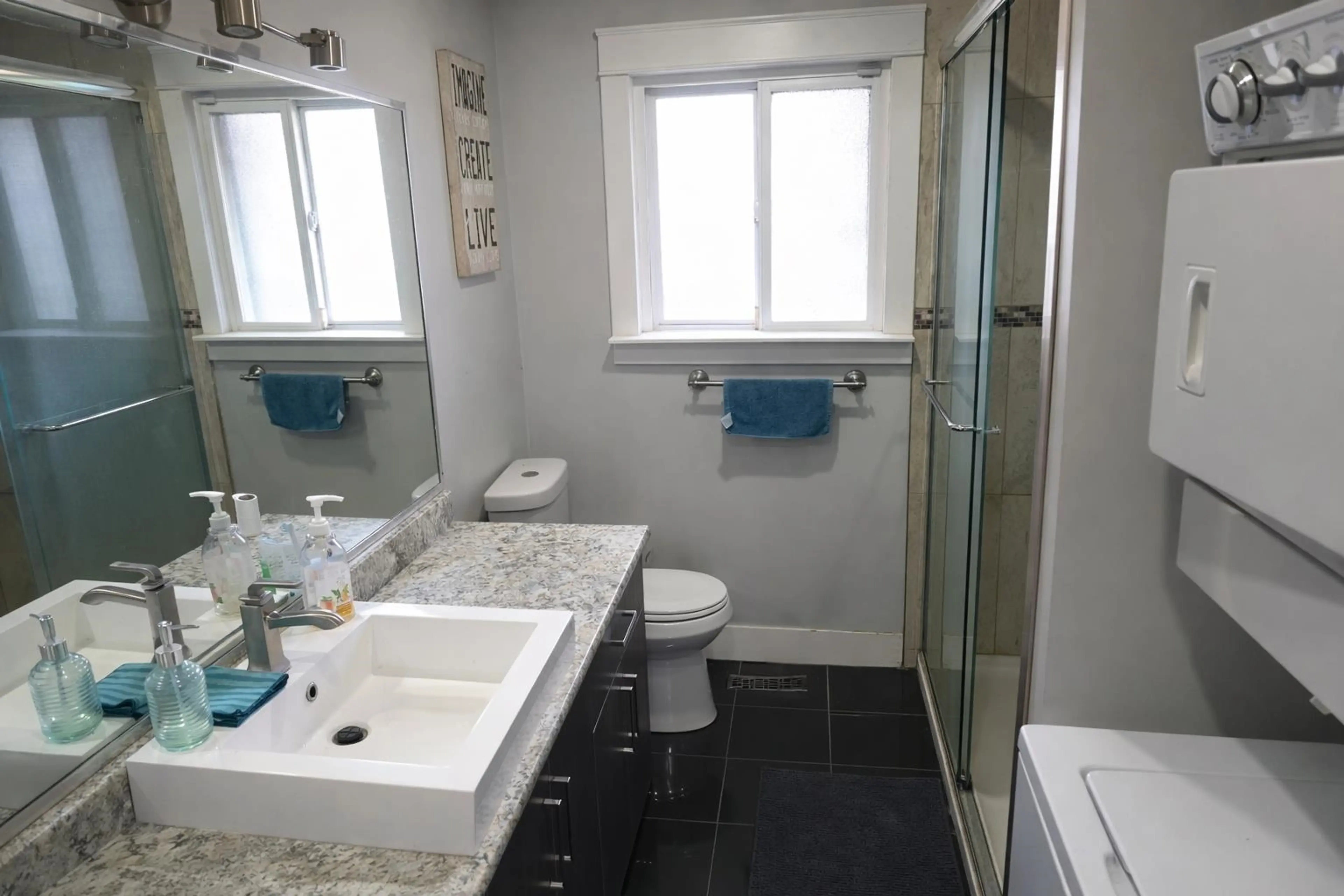 Property at 1960 CATALINA CRESCENT, Abbotsford, BC