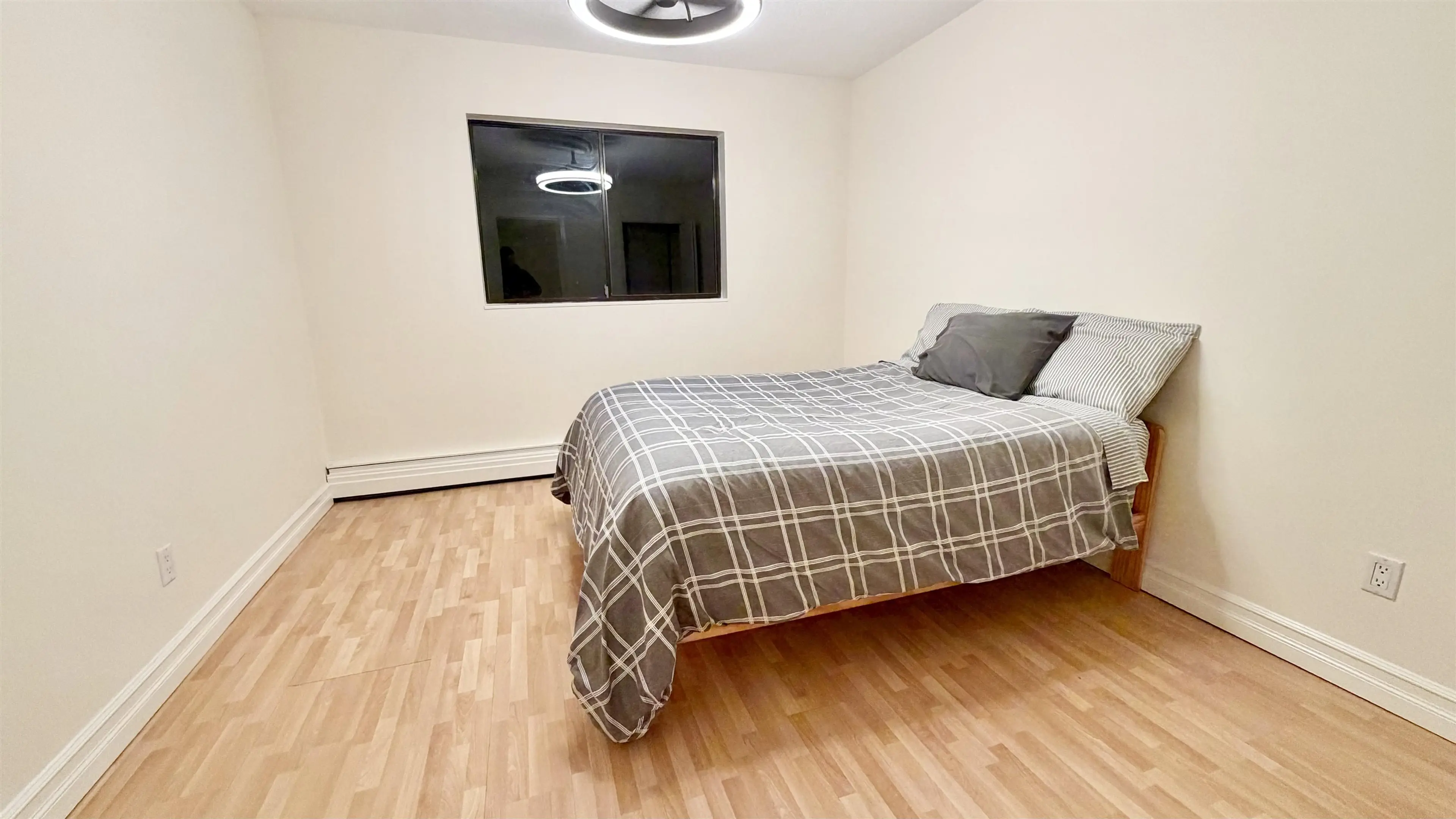 Property at #304 1442 BLACKWOOD STREET, White Rock, BC