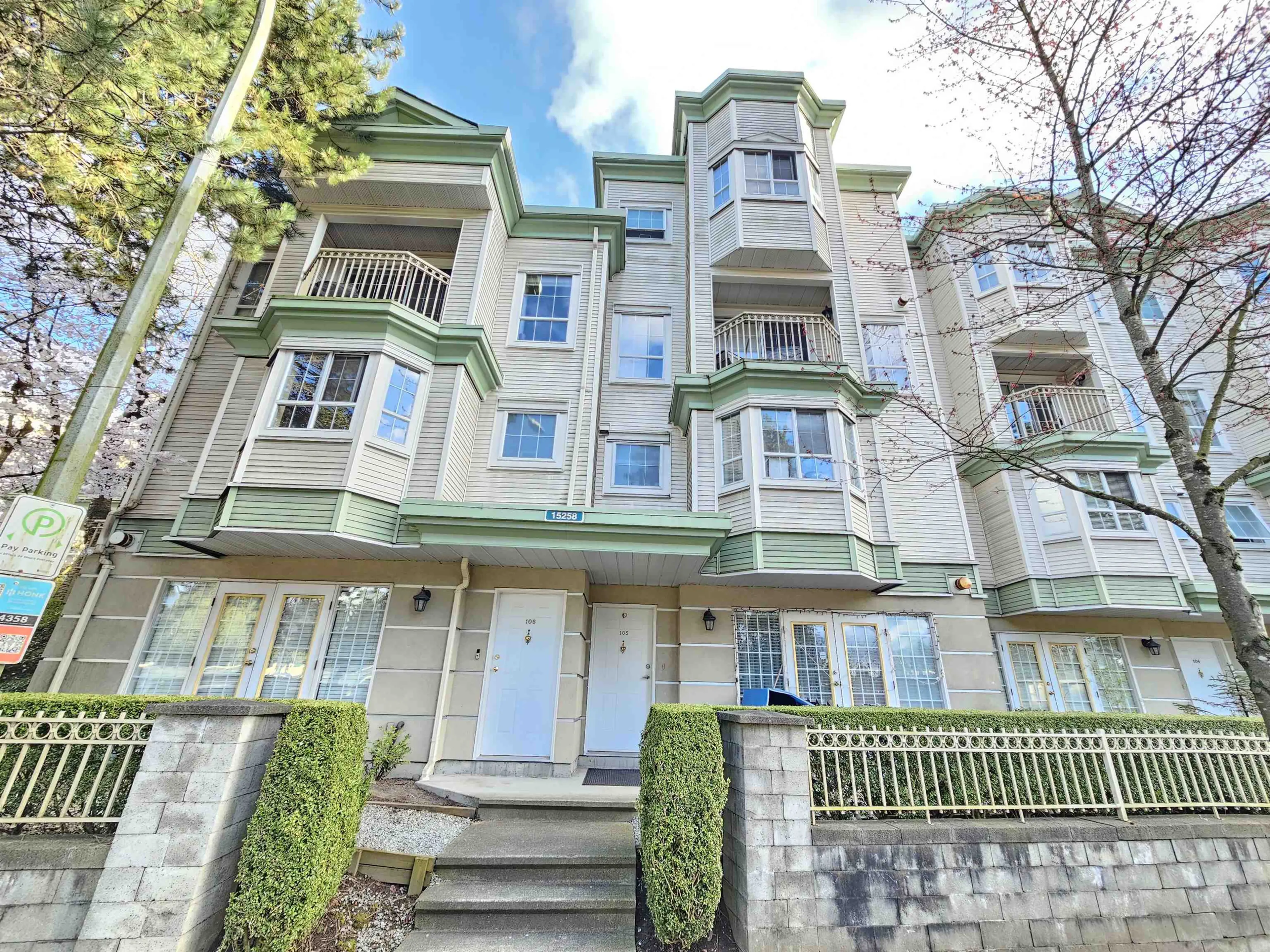 Property at #304 15258 105 AVENUE, Surrey, BC