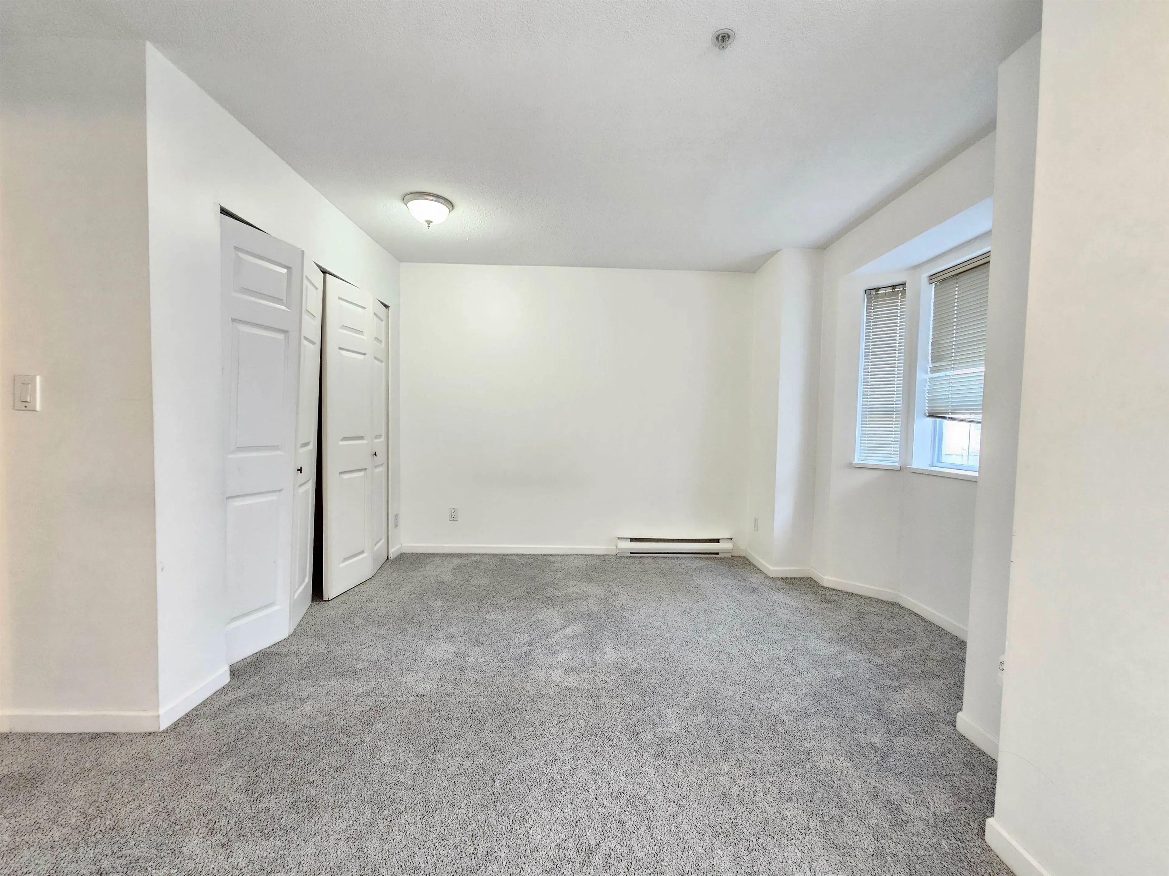 Property at #304 15258 105 AVENUE, Surrey, BC