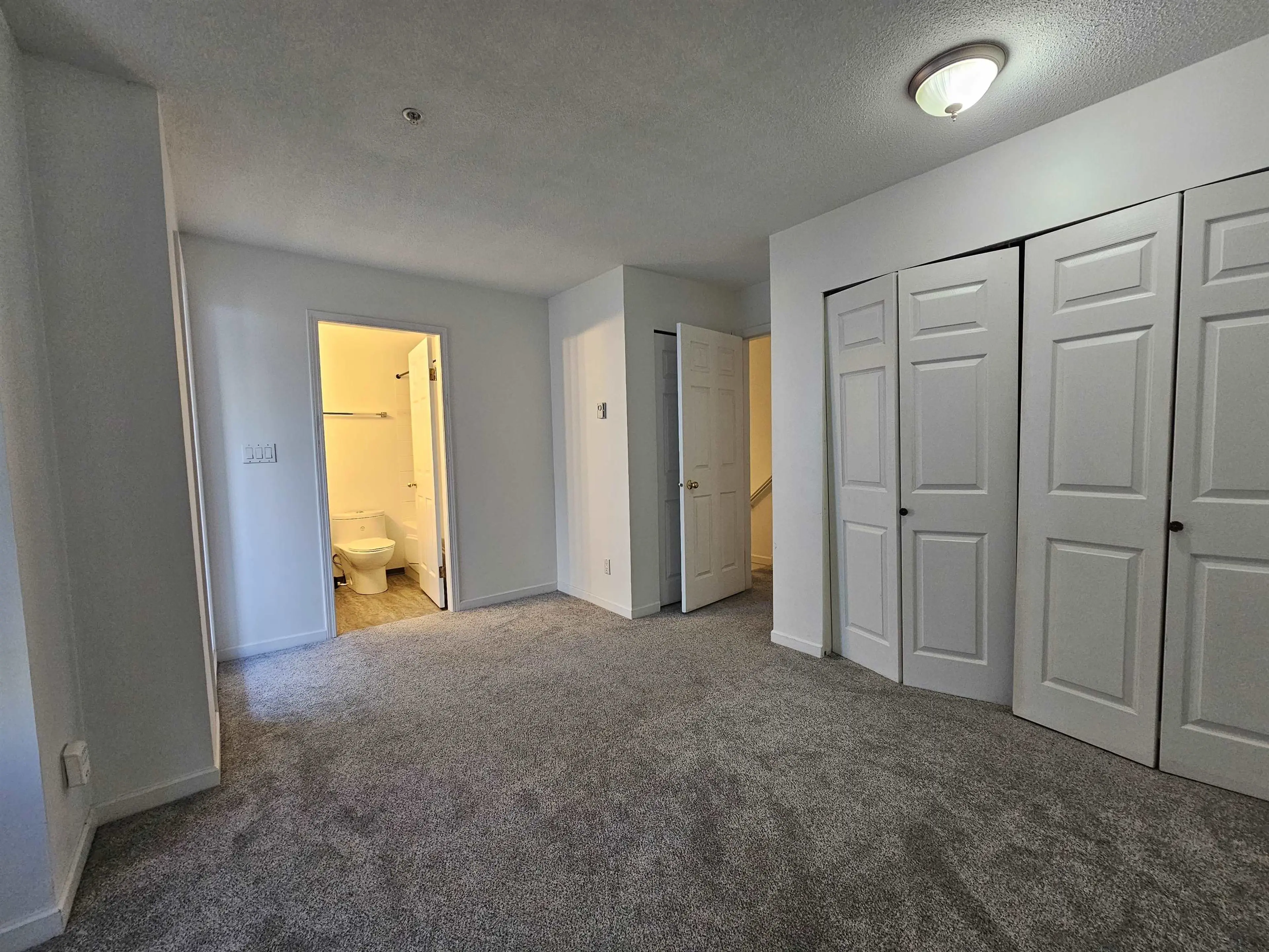 Property at #304 15258 105 AVENUE, Surrey, BC