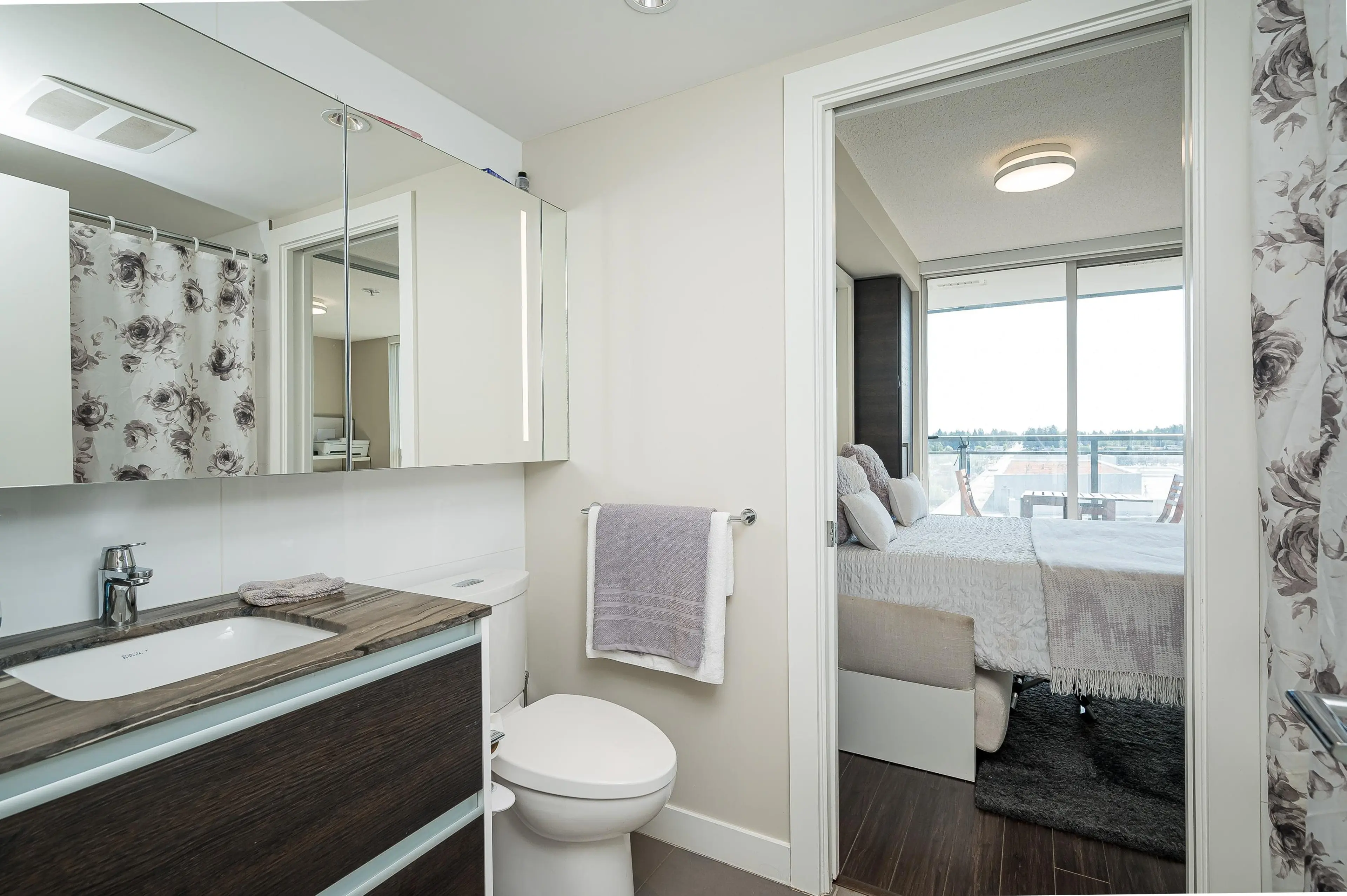 Property at #1609 13398 104 AVENUE, Surrey, BC