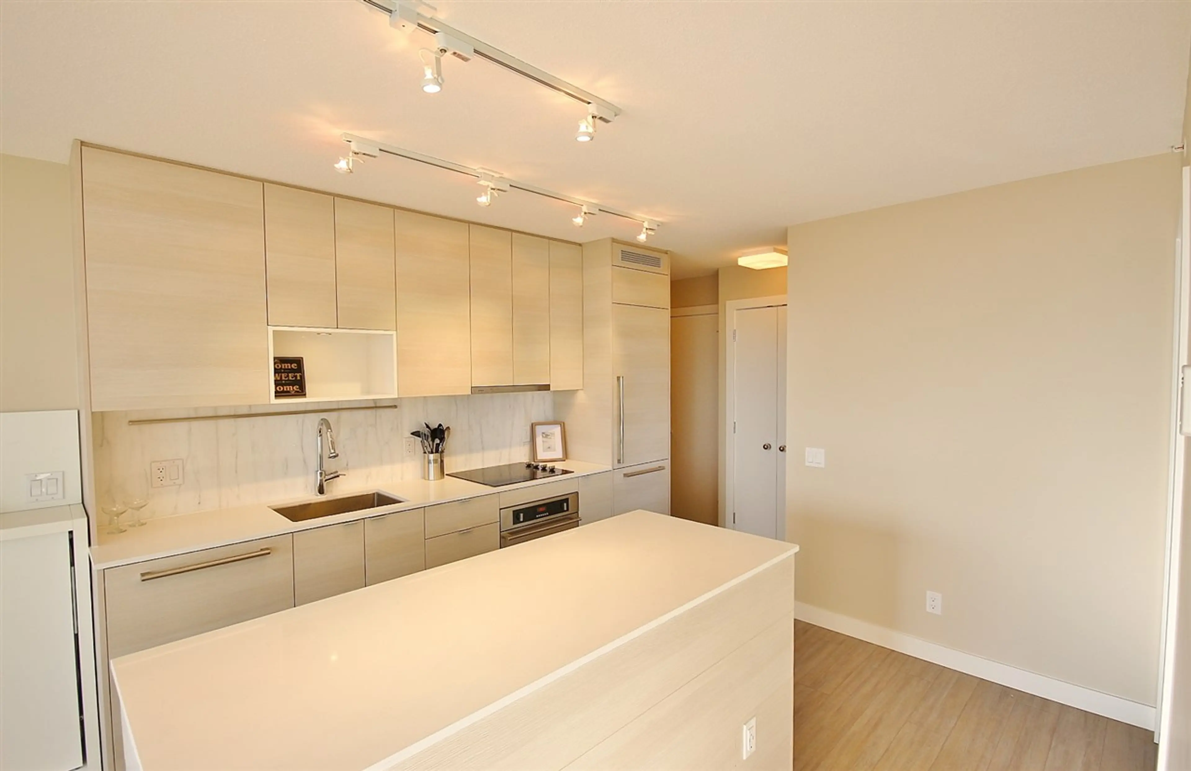 Property at #1110 13398 104 AVENUE, Surrey, BC