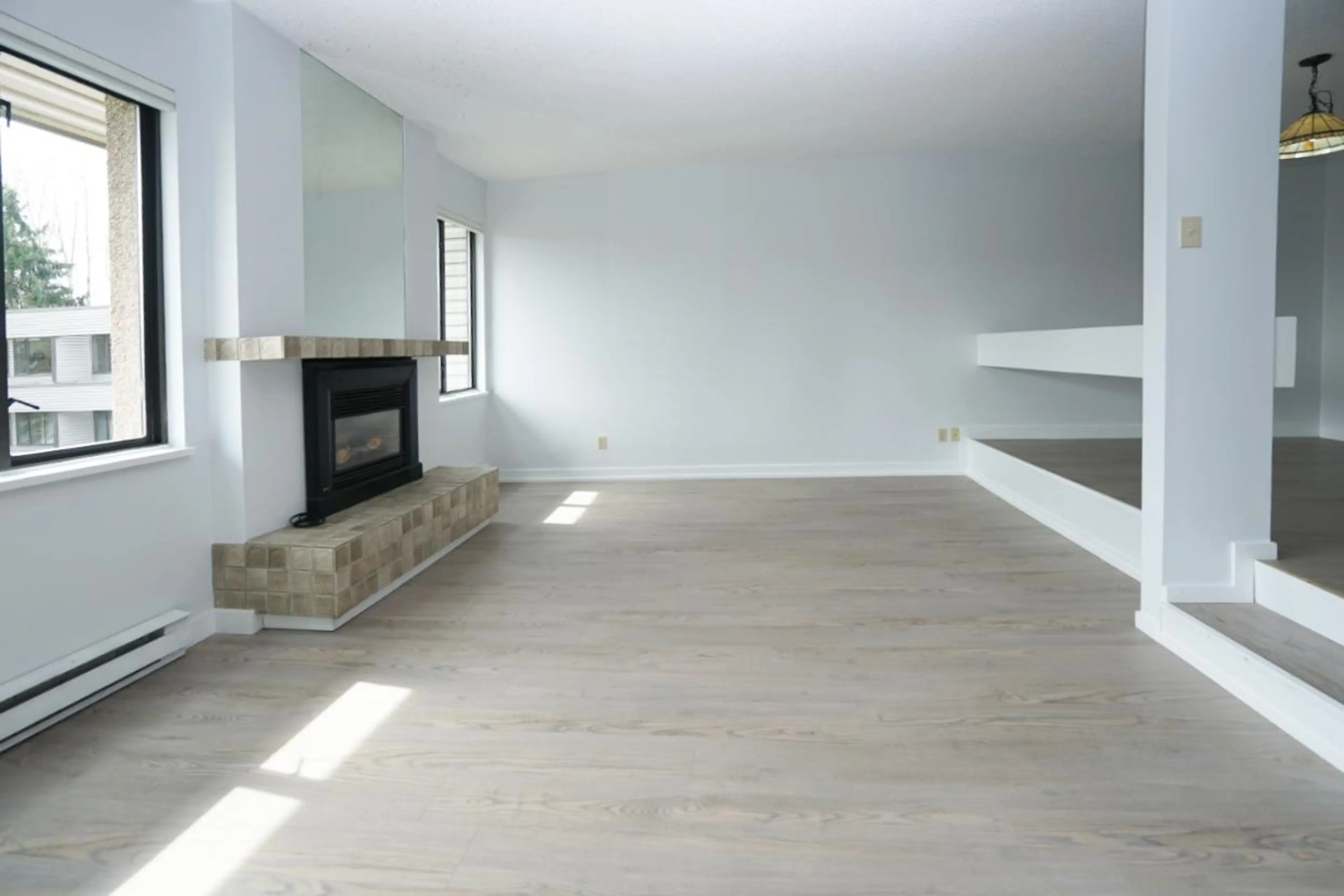 Property at #306 15275 19 AVENUE, Surrey, BC