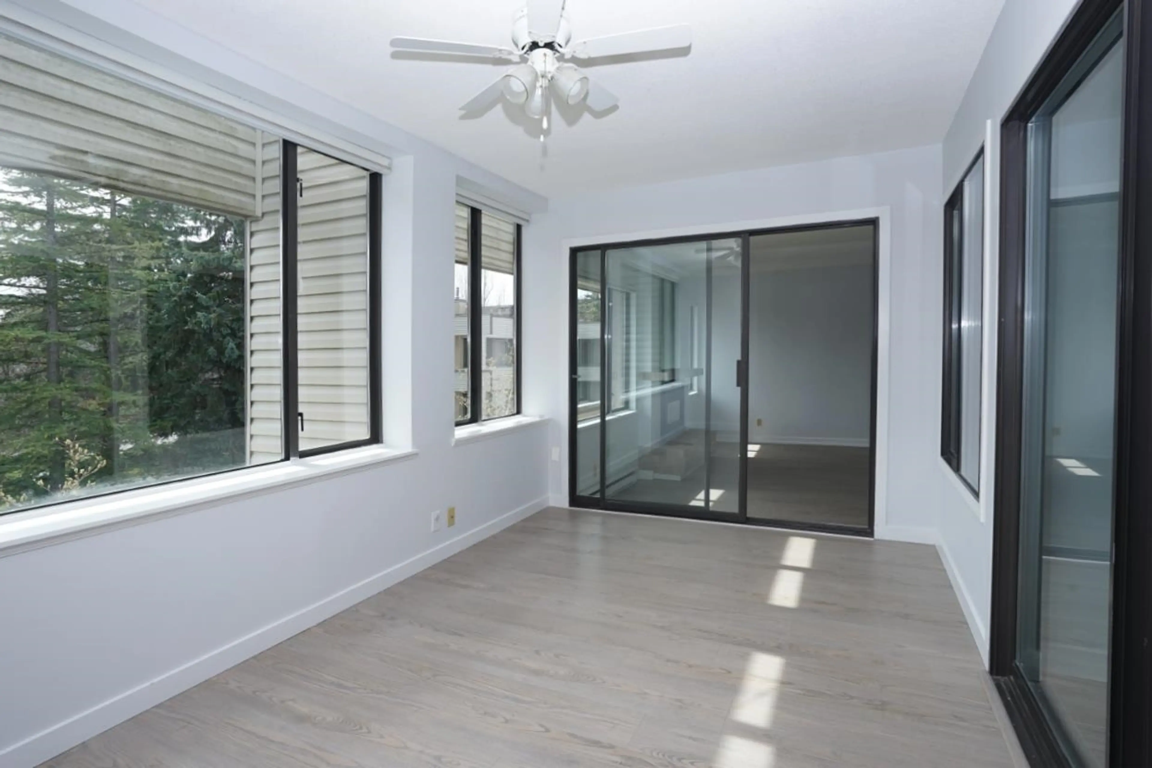 Property at #306 15275 19 AVENUE, Surrey, BC