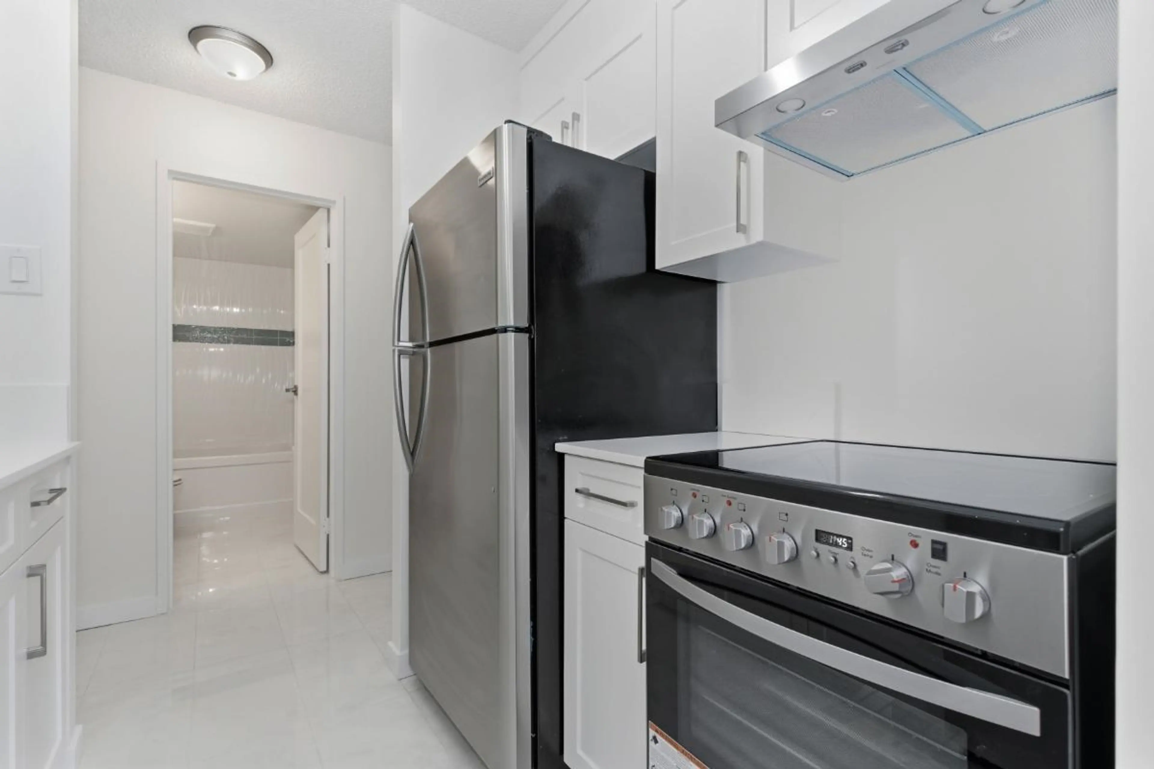 Property at #706 2012 FULLERTON AVENUE, North Vancouver, BC