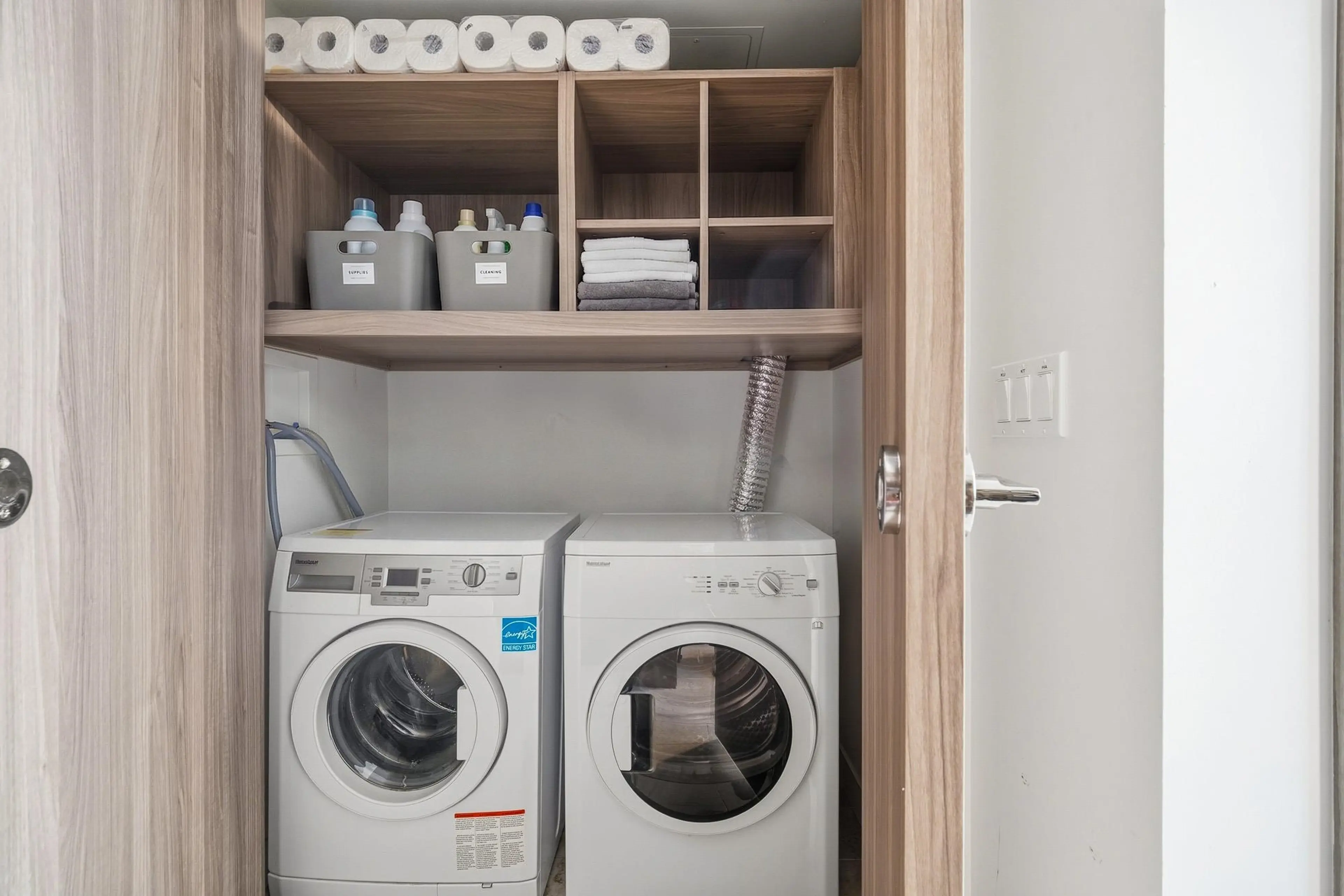 Property at #912 8800 HAZELBRIDGE WAY, Richmond, BC