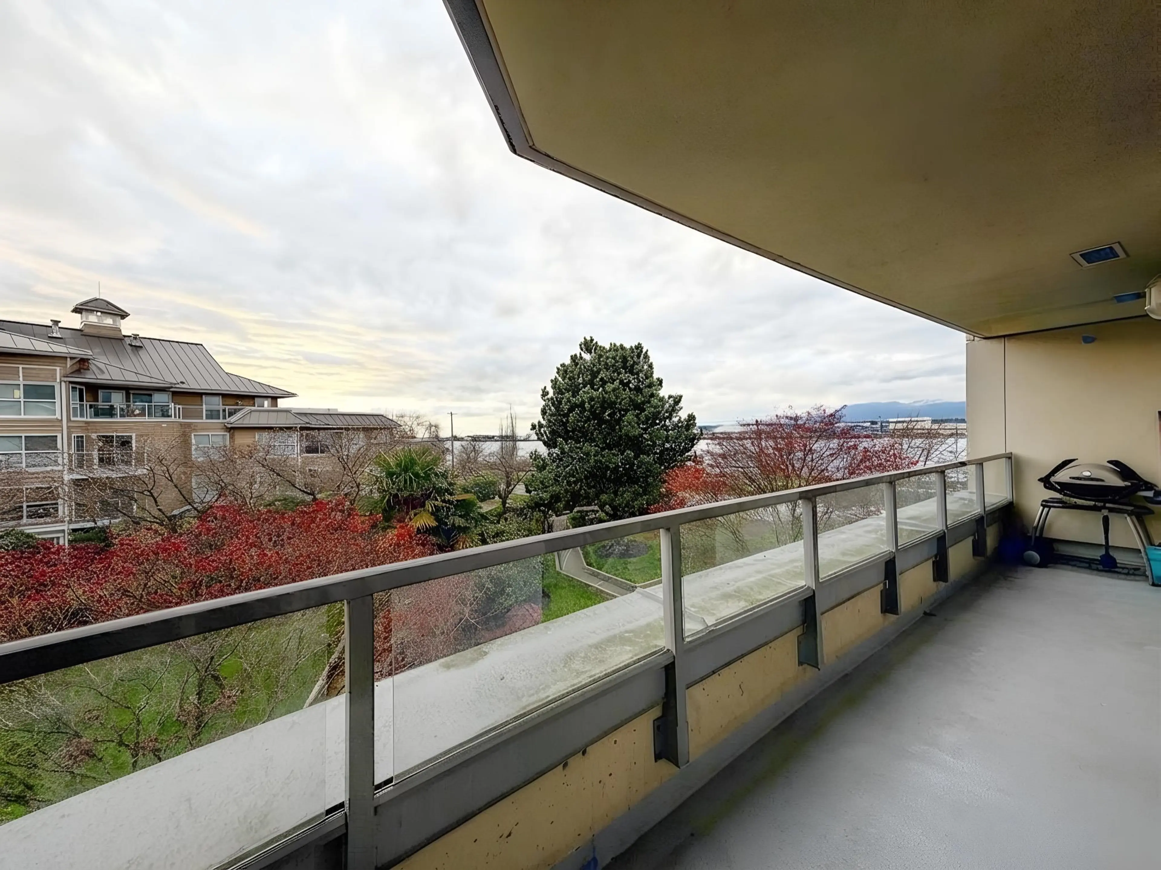 Property at #307 5860 DOVER CRESCENT, Richmond, BC