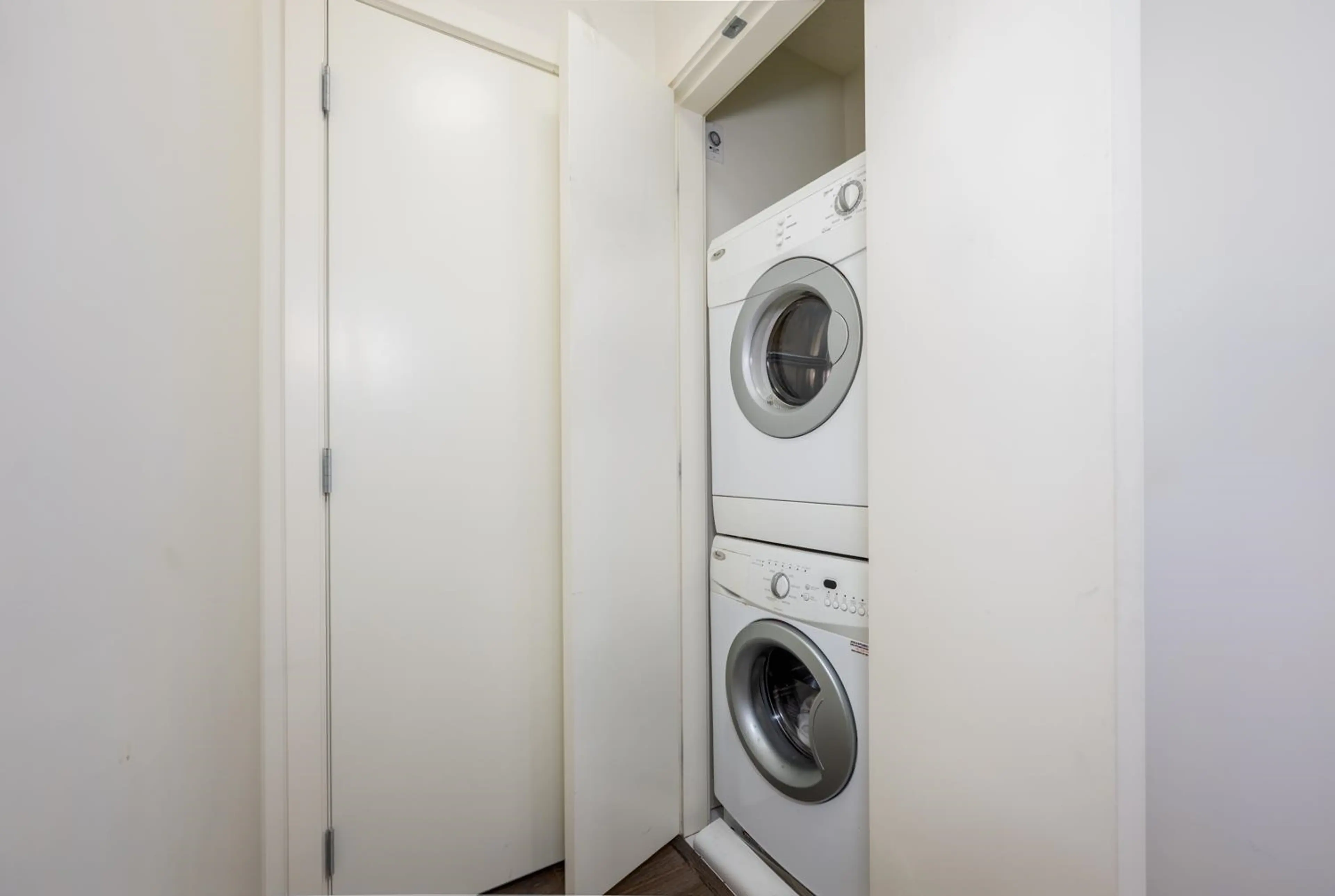 Property at #606 4815 ELDORADO MEWS, Vancouver, BC