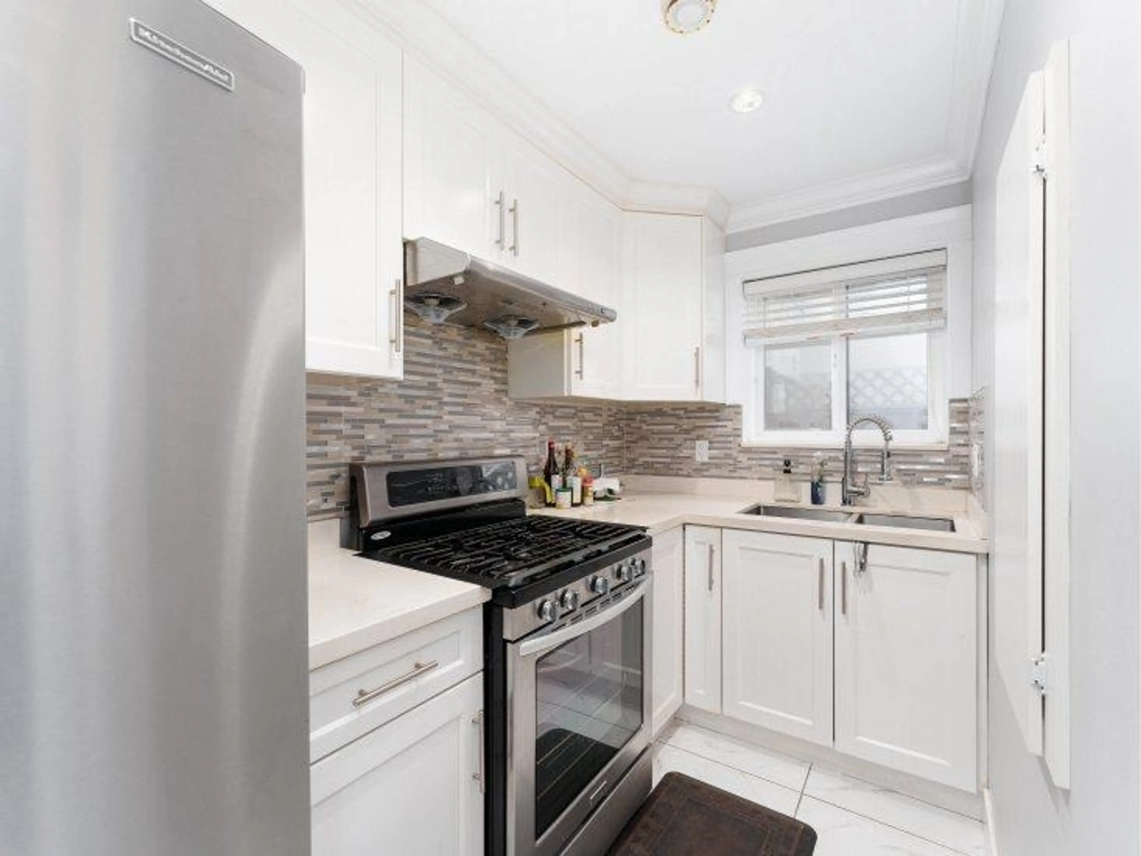 Property at 7626 HEDLEY AVENUE, Burnaby, BC