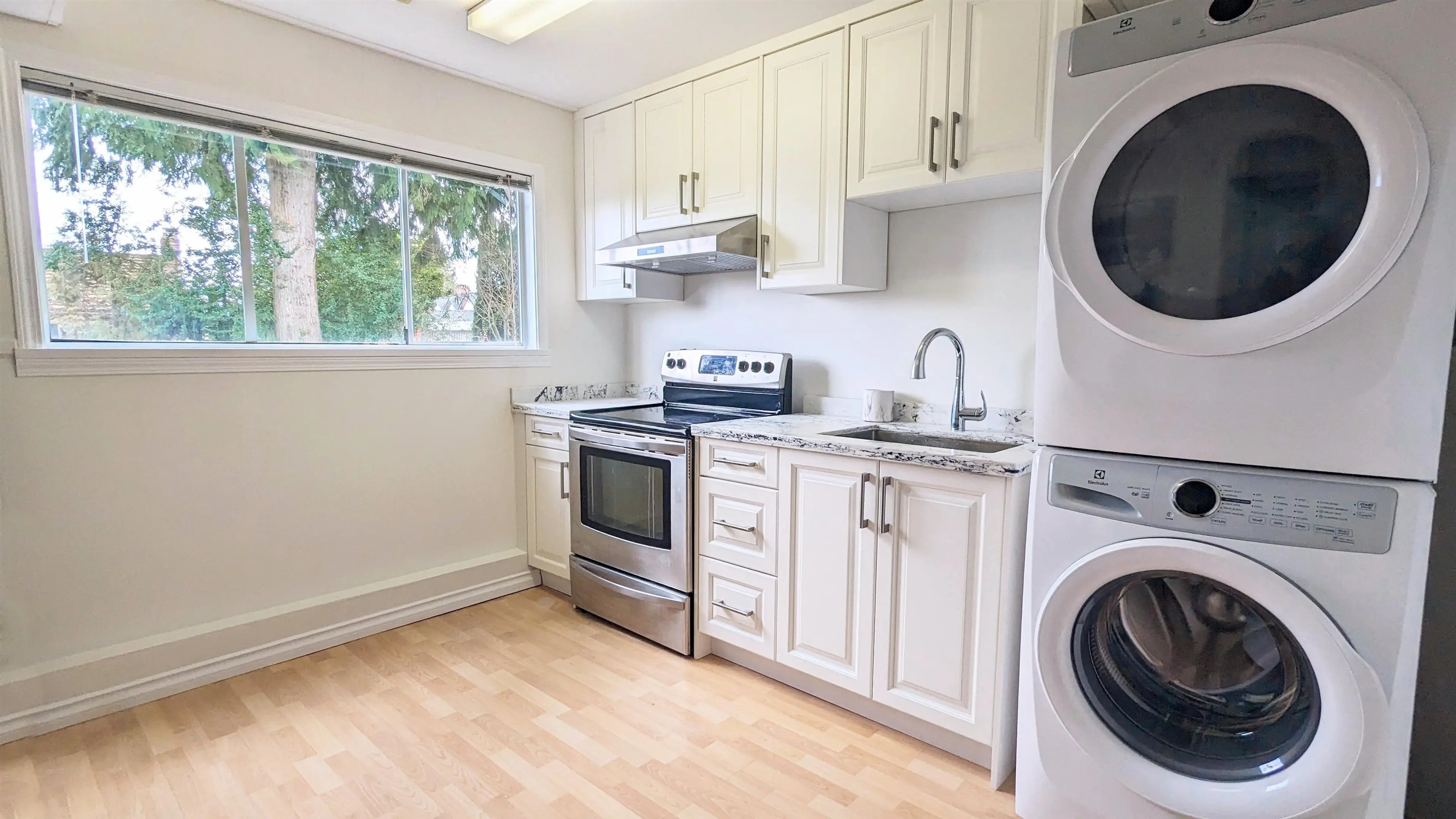 Property at 350 52A STREET, Delta, BC