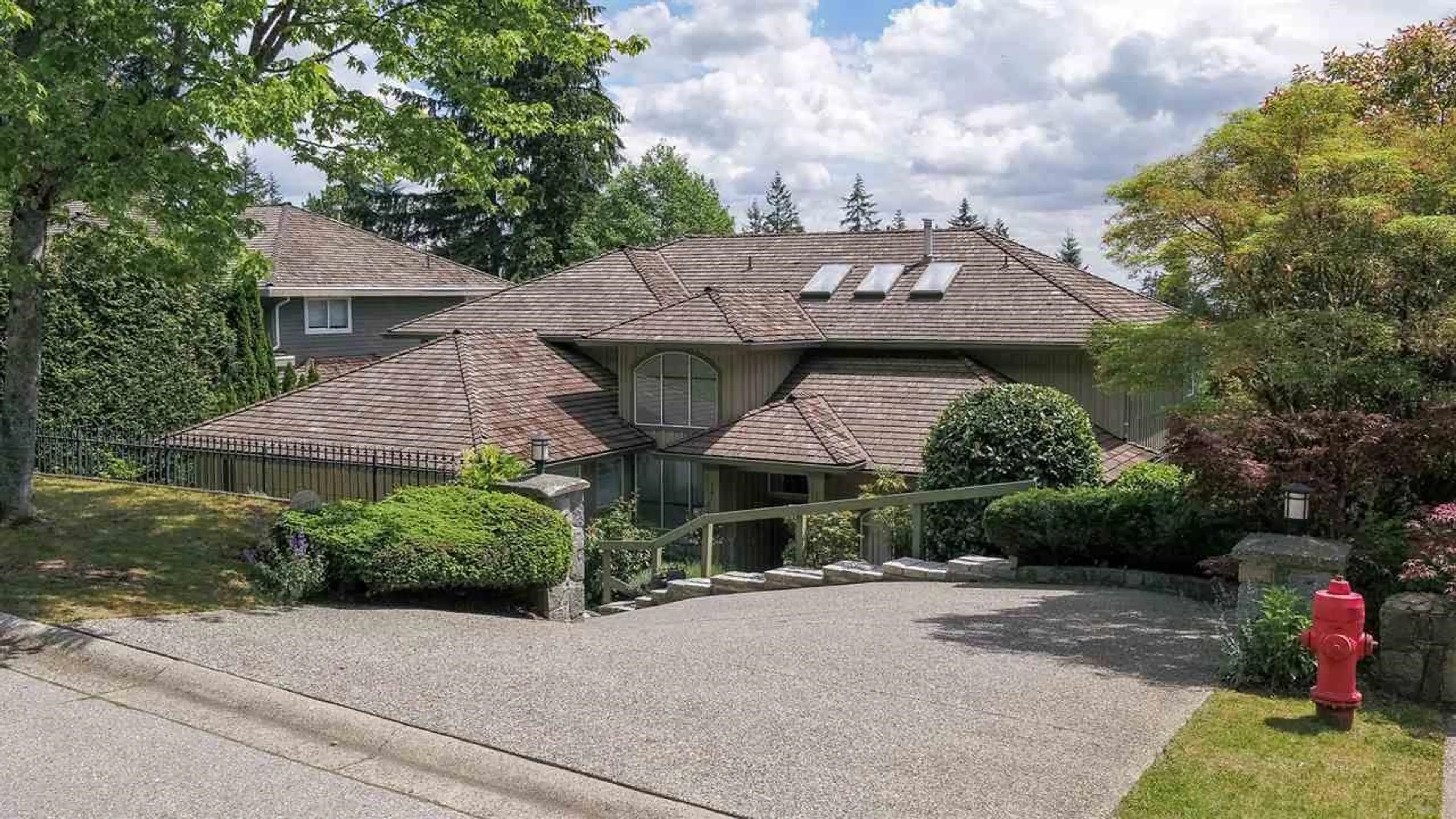 Property at 3938 BRAEMAR PLACE, North Vancouver, BC